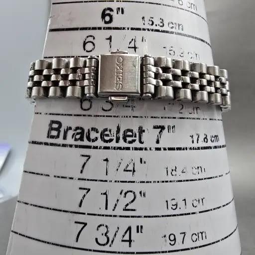 Seiko Solar Watch Women 25mm MOP Dial Silver Tone Round V117-0AN0 PARTS13