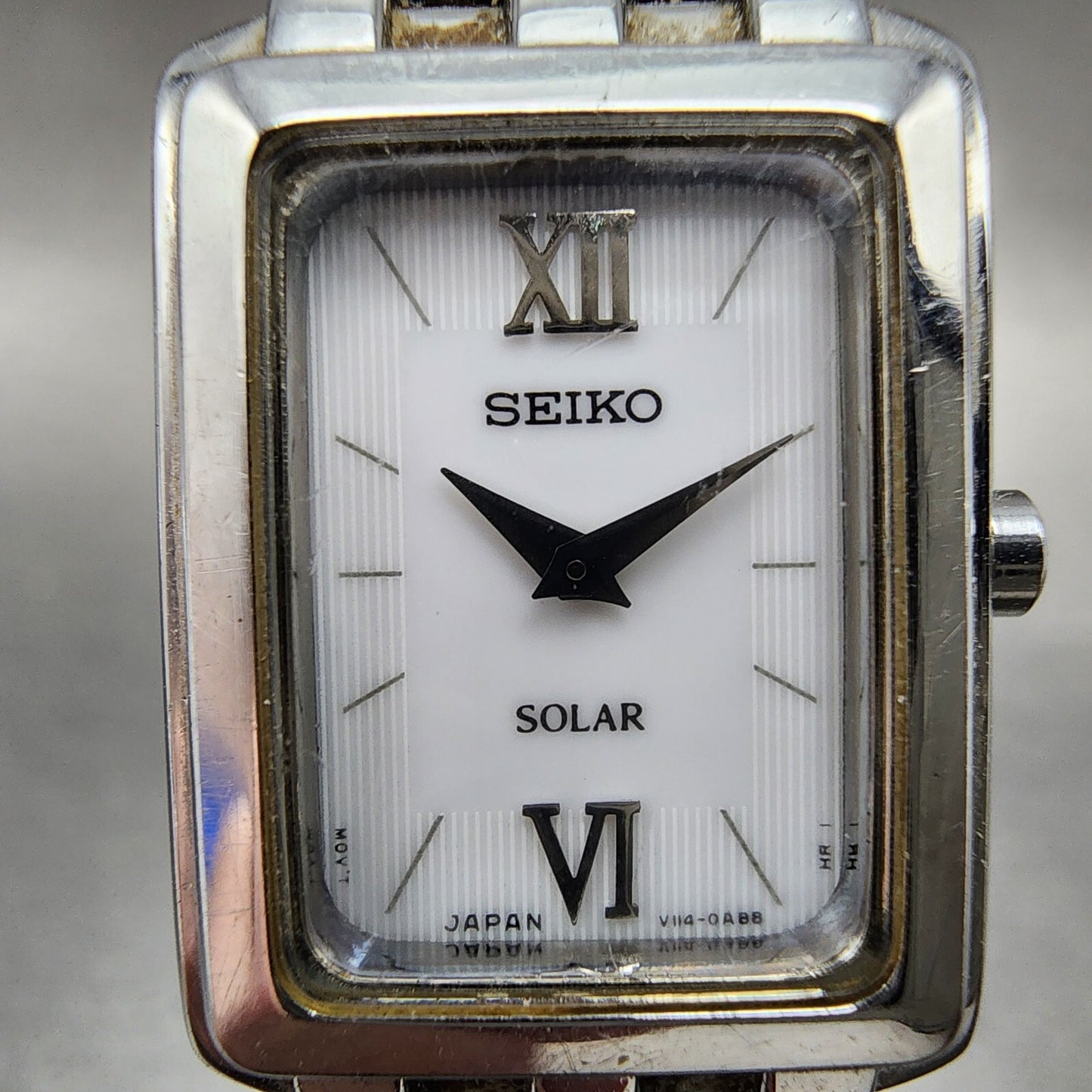 Seiko Solar Tank Watch Women 18mm White Dial Steel Rectangle V114-0AC0 Runs