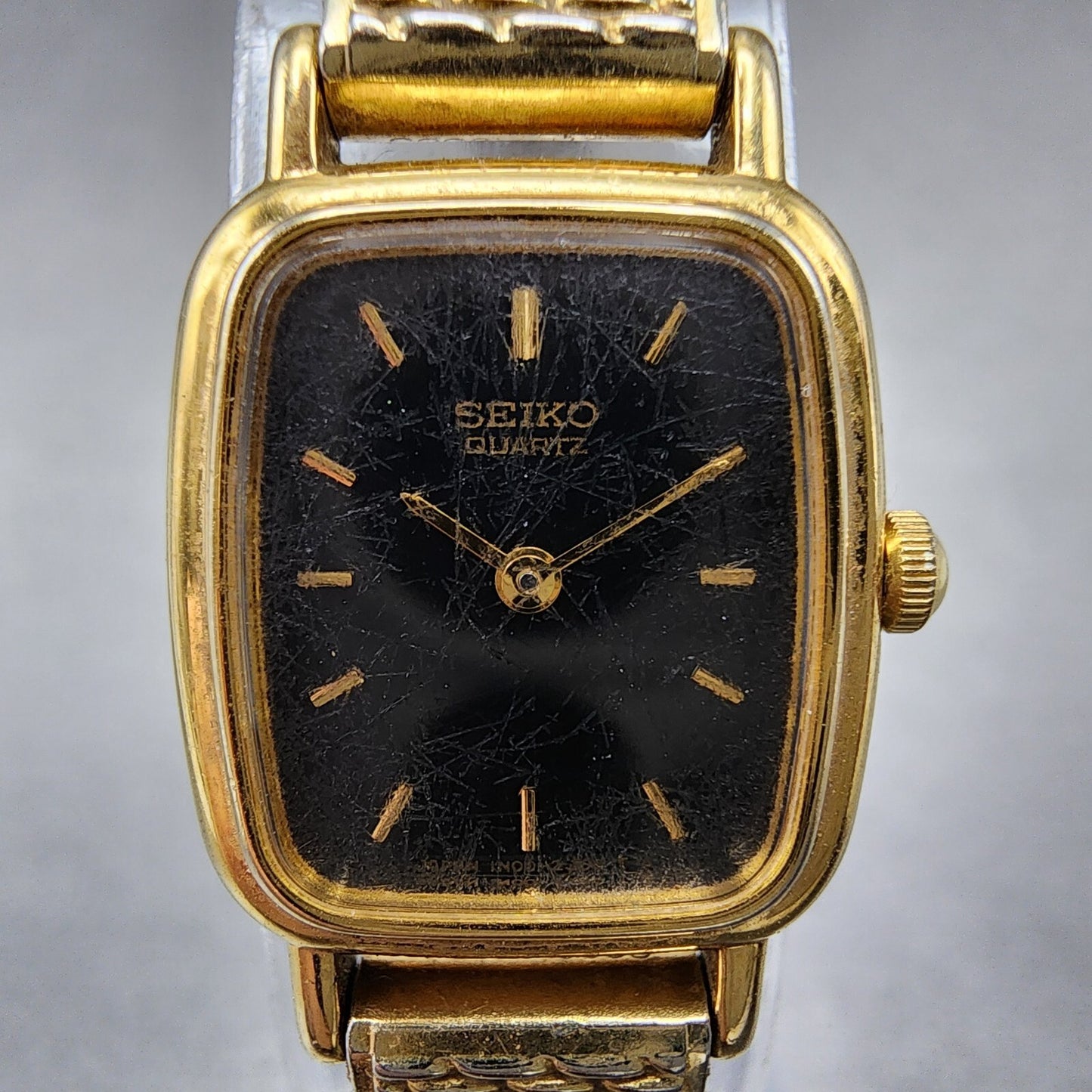 VTG Seiko Watch Women 17mm Black Dial Gold Tone Rectangle 1N00-5K29 New Battery