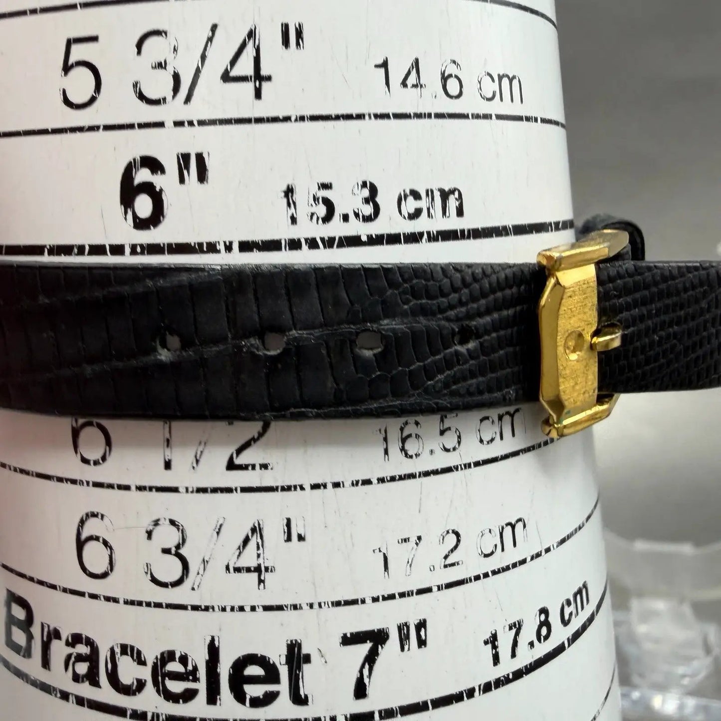 Movado Museum Watch Women 25mm Black Dial Gold Tone Round 87.A1.832.1 New Batt10