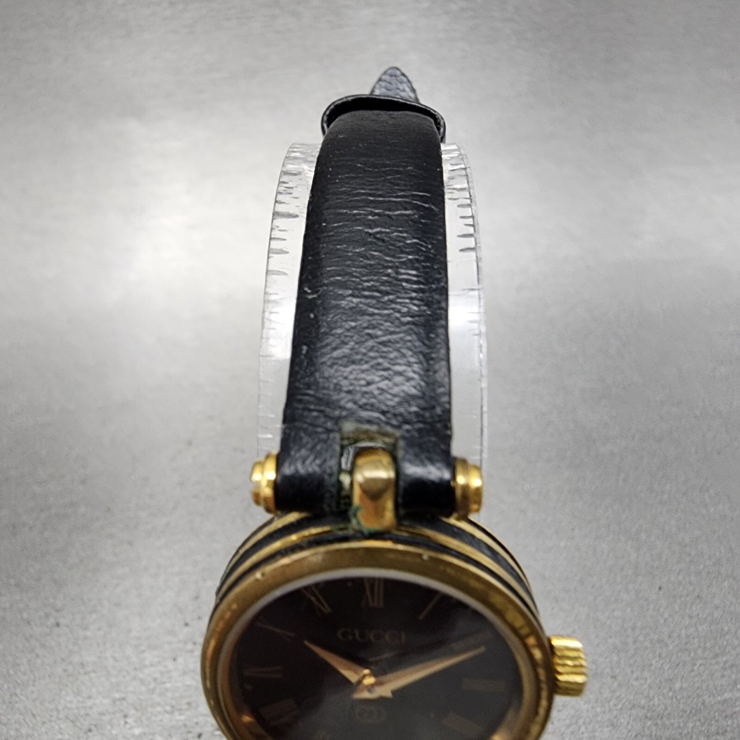 Gucci 2000L Watch Women 22mm Black Dial Gold Plated Round New Battery