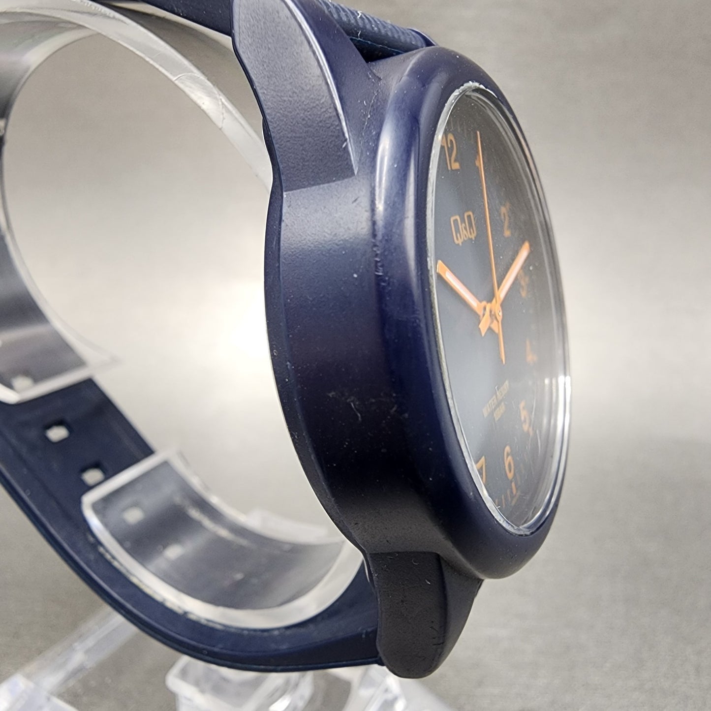 Citizen Q&Q Watch Men 40mm Blue Dial Blue Tone Round Resin Band New Battery