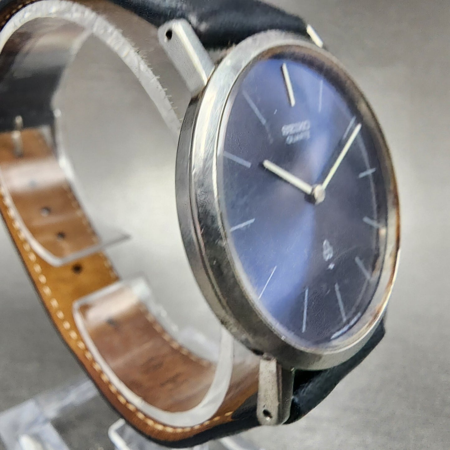 VTG Seiko Watch Men 32mm Blue Dial Steel Blue Leather Round 43-0240 New Battery