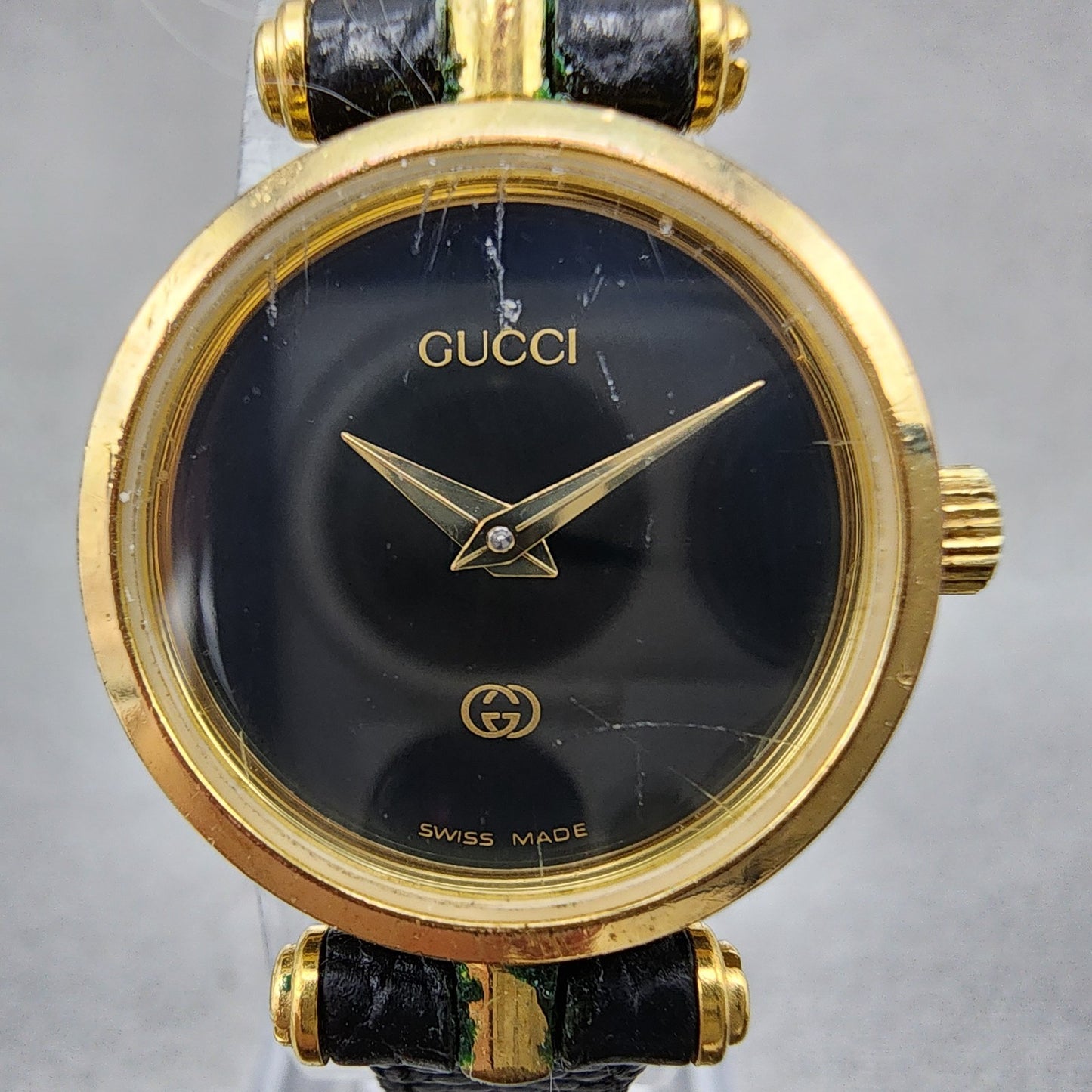 Gucci 2000L Watch Women 21mm Black Dial Gold Tone Round PARTS