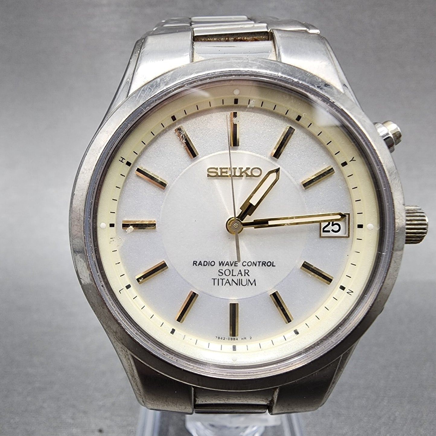 Seiko Solar Titanium Watch Men 38mm Silver Dial Date Round 7b42-0an0 Runs