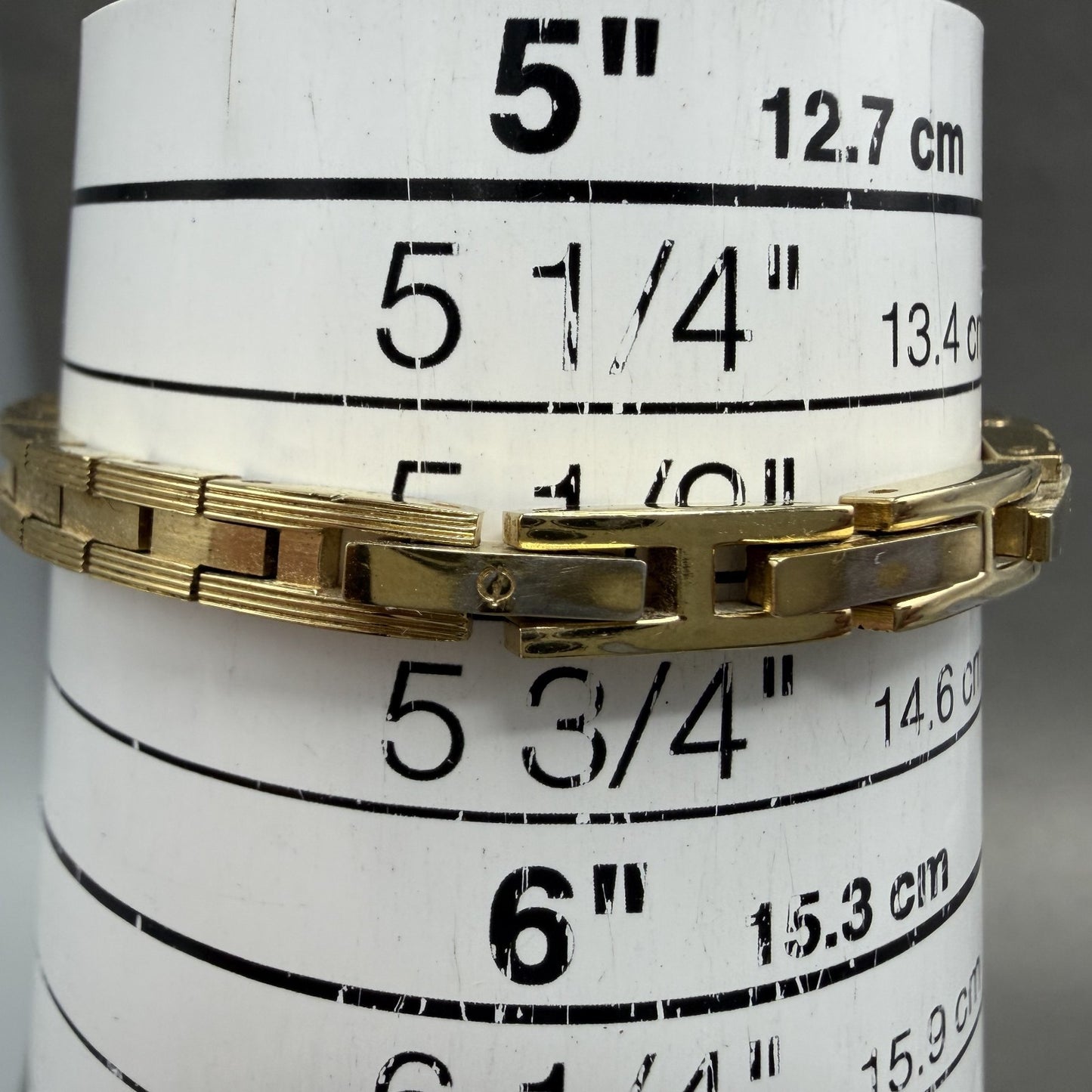 Elgin Watch Women 18mm MOP Dial Gold Tone Oval Ruby Diamond Bezel New Battery AB10