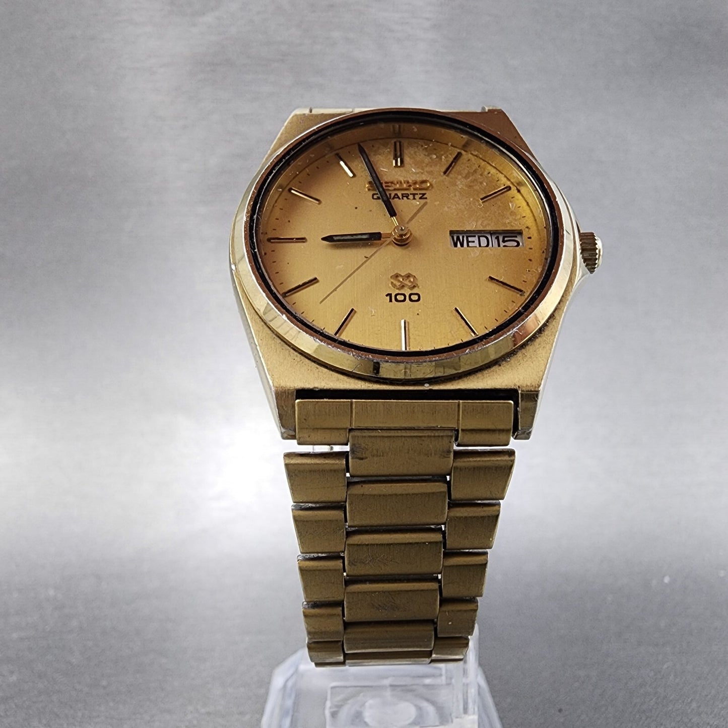Seiko SQ 100 Watch Men 33mm Gold Dial Gold Tone Daydate Round 8123-6150 PARTS