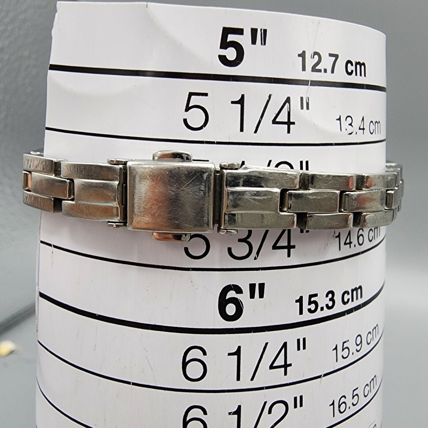 Seiko Watch Women 21mm White Dial Silver Tone Round 1N01-0PK0 New Battery