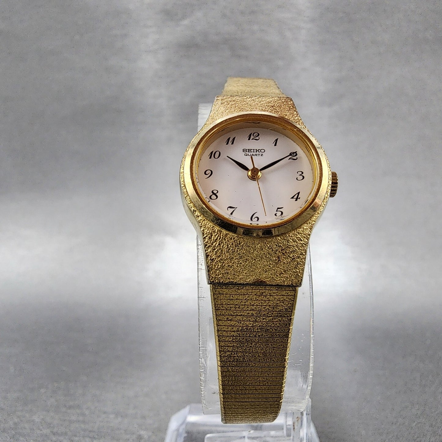 Seiko Watch Women 20mm White Dial Gold Tone Round 8Y21-0020 New Battery