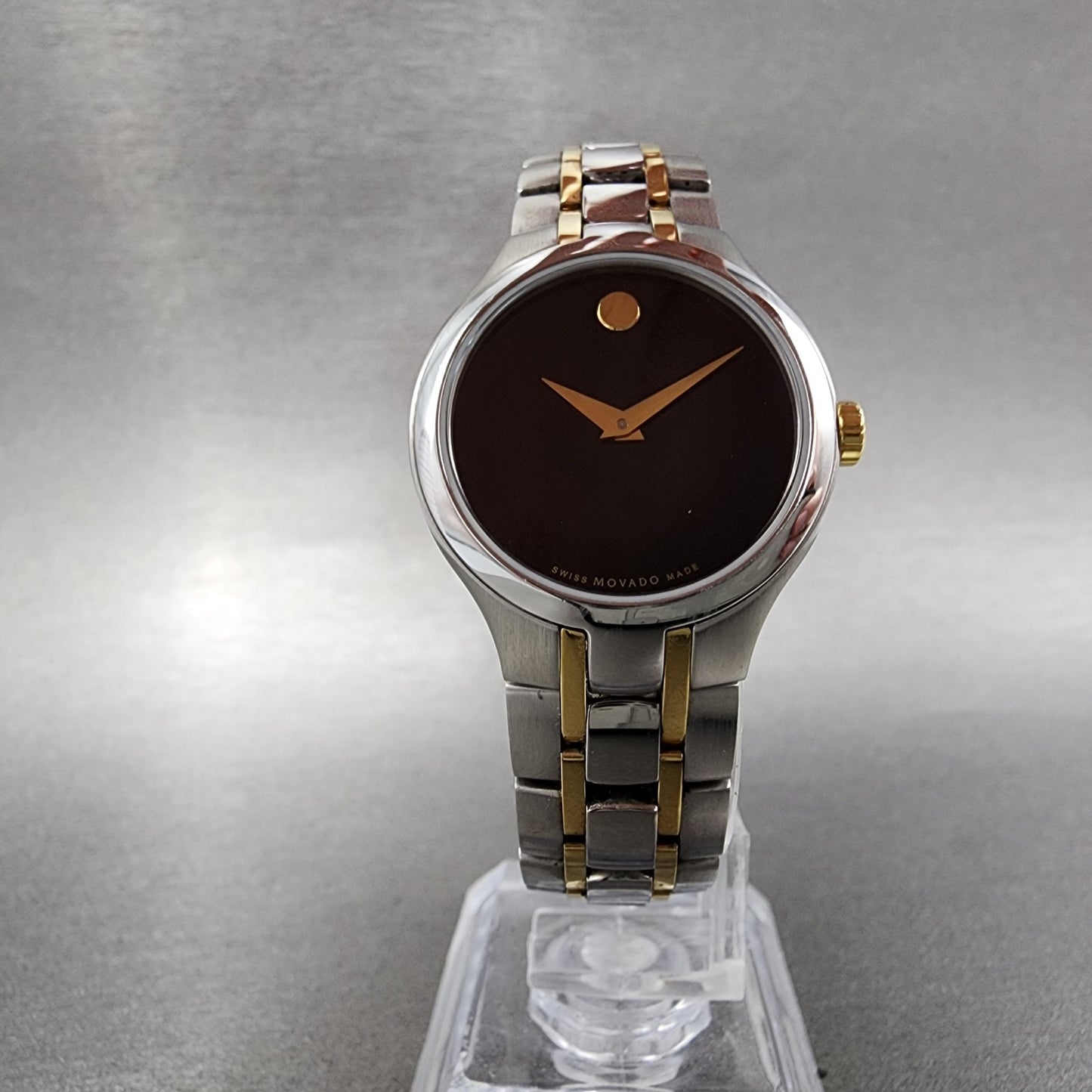 Movado Museum Watch Women 26mm Black Dial Two Tone Round 0606959 New Battery