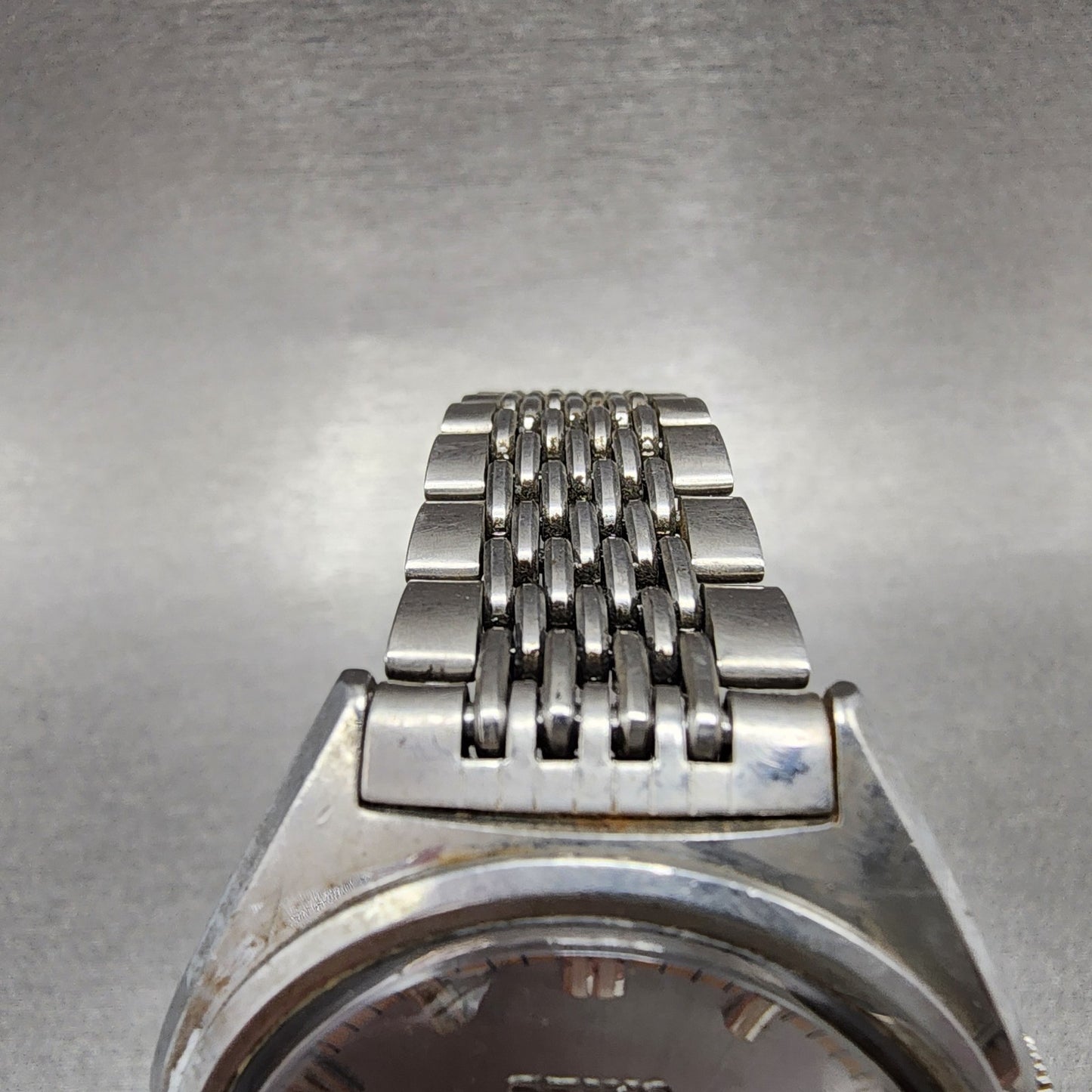 Seiko EL-330 Watch Men 39mm Blue Dial Silver Tone Date Round 3302-8070 PARTS