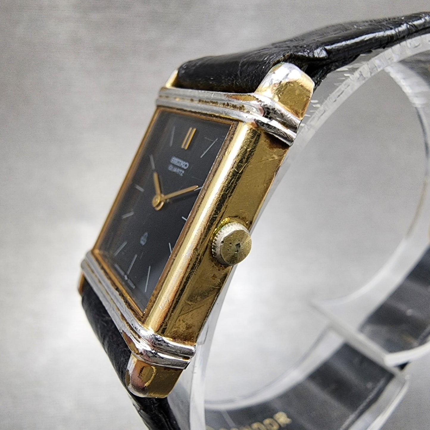Seiko Tank Watch Women 20mm Black Dial Gold Tone Rectangle 1400-5240 New Battery