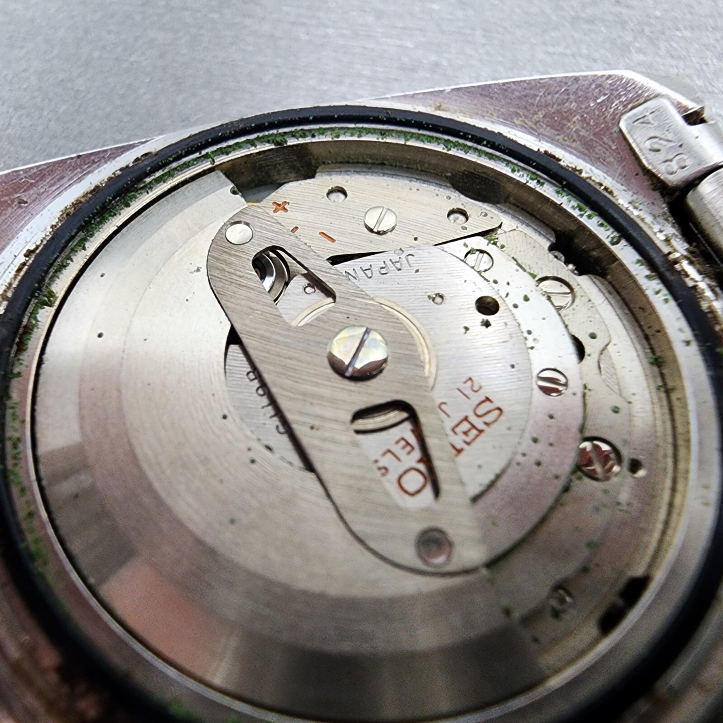 Seiko 5 Watch Men 37mm Silver Dial Steel Daydate Cushion 61198240 VTG PARTS11