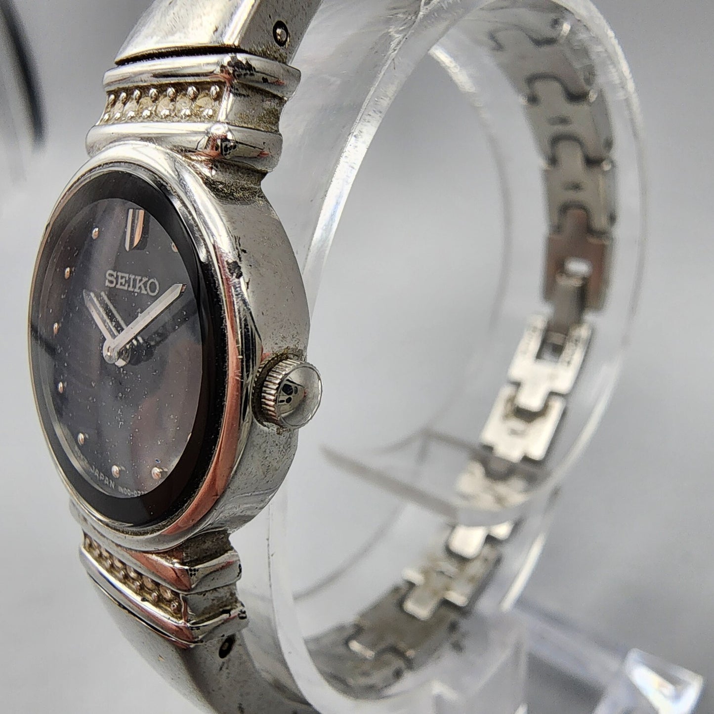 VTG Seiko Watch Women 21mm Black Dial Silver Tone Round 1N00-0SC0 New Battery