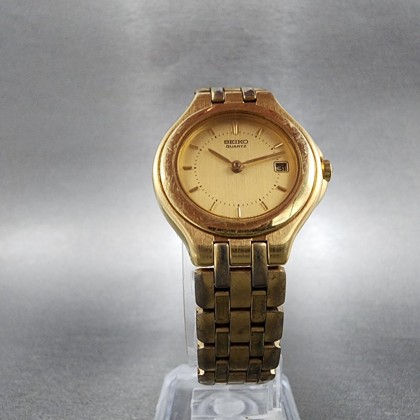 Seiko Watch Women 26mm Gold Dial Gold Tone Date Round 7N39-0050 New Battery