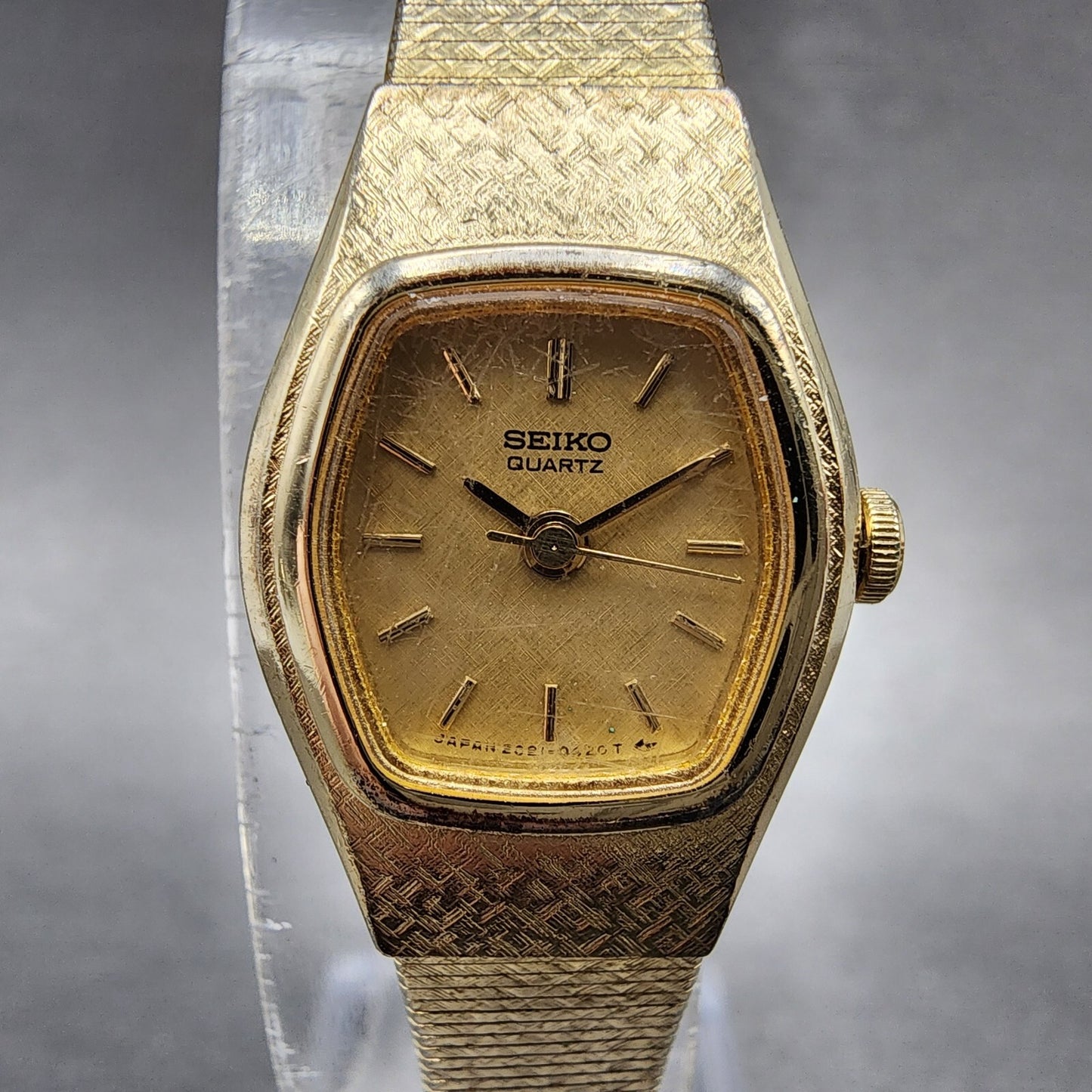 Vintage Seiko Watch Women 25mm Gold Dial Gold Tone Hexagon 2C21-5149 New Batt A1