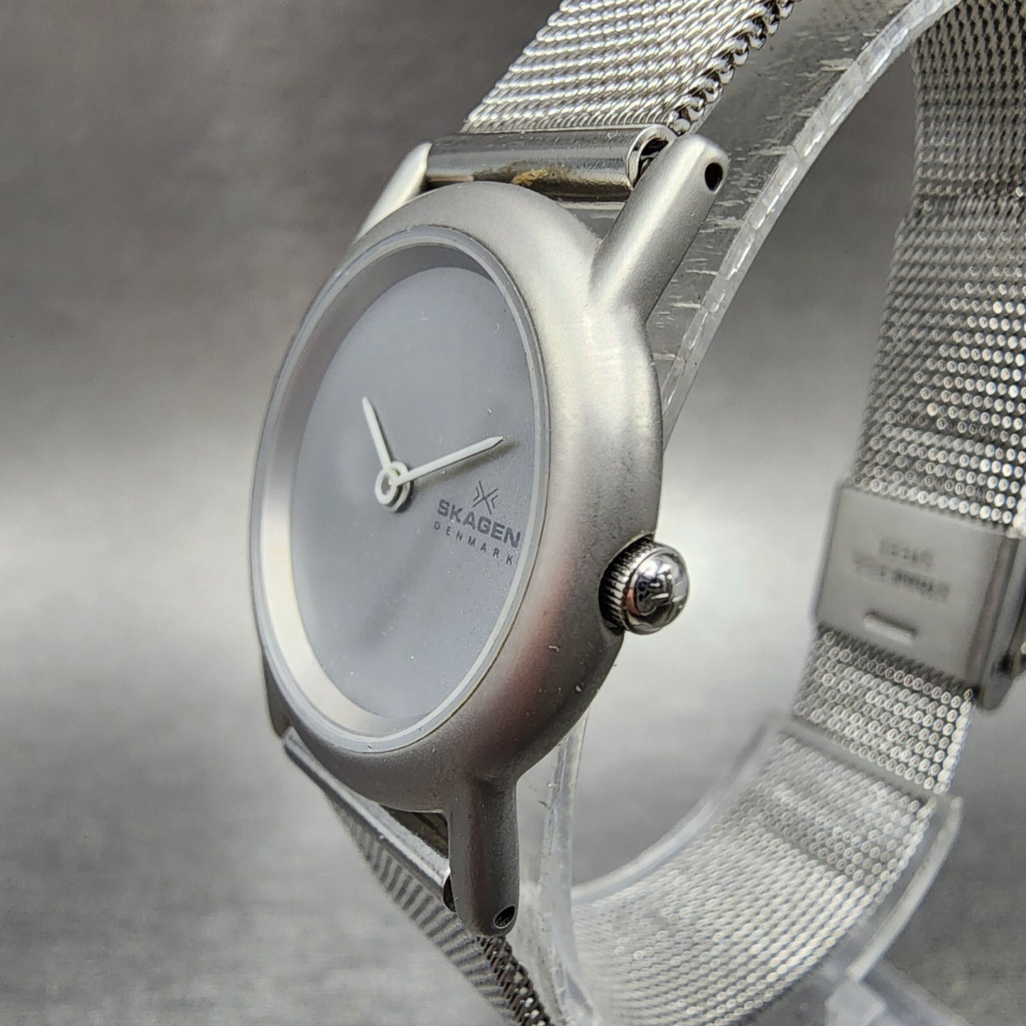 Skagen Watch Women 25mm Silver Dial Steel Round Mesh Band 4SSS New Battery