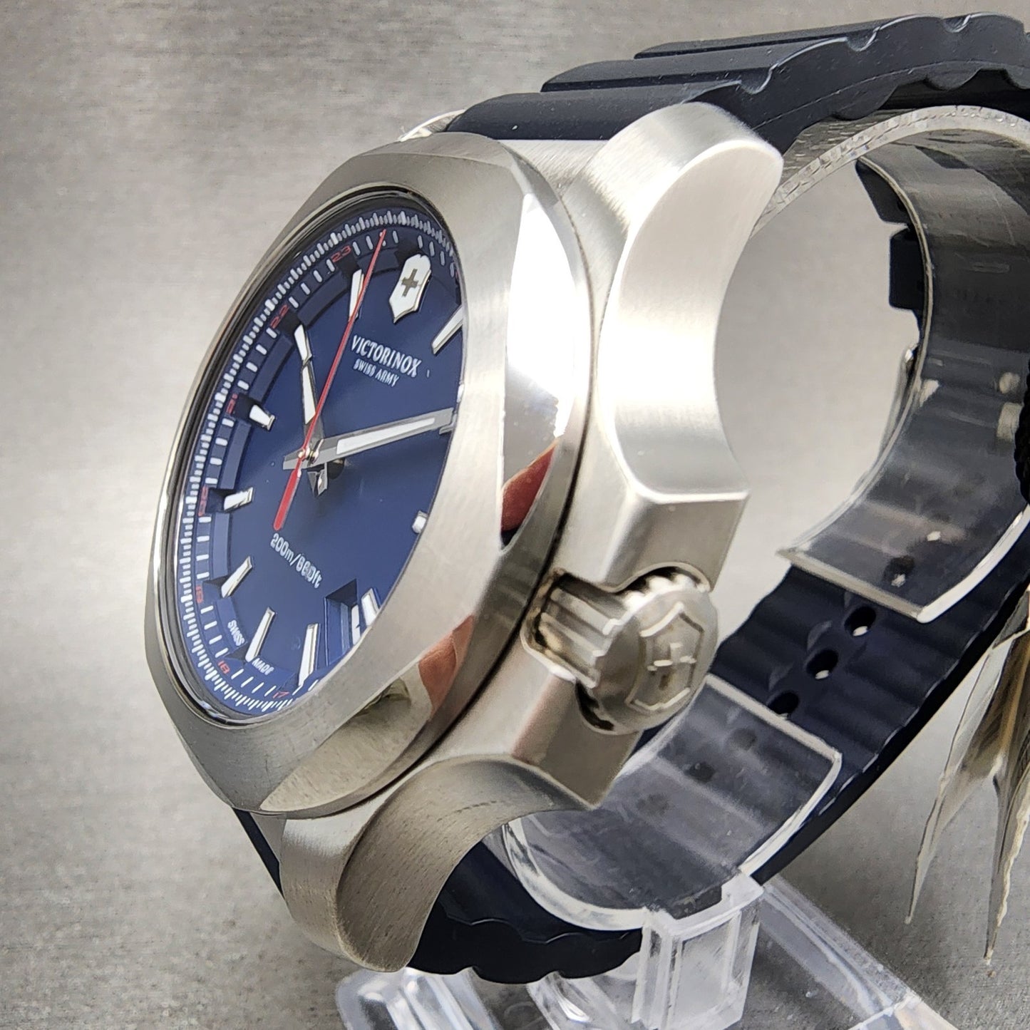Victorinox INOX Watch Men 44mm Blue Dial Steel Date Round 241688 New Battery