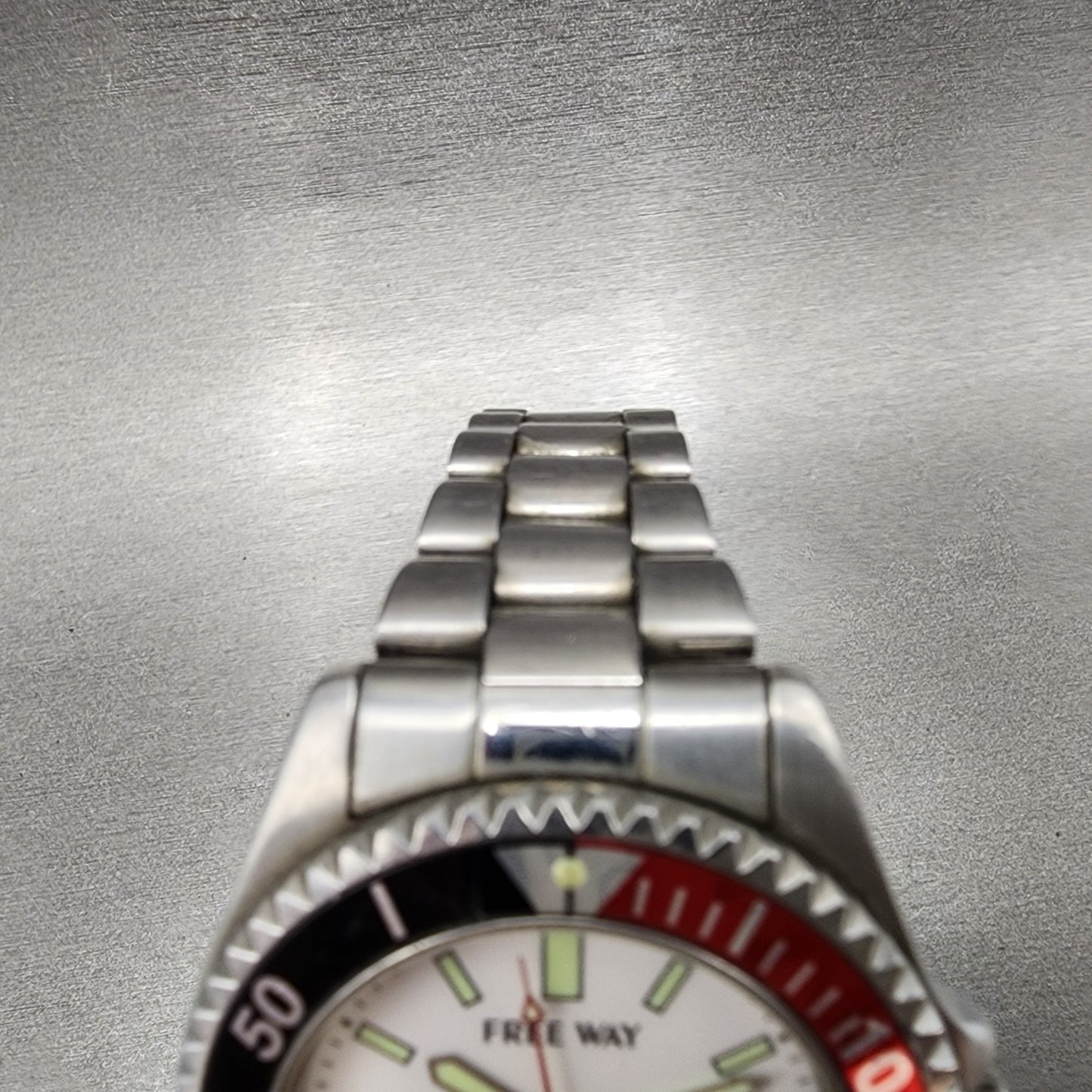 Citizen Free Way Diver Watch Men 41mm White Dial Silver Tone Coke Bezel New Batt