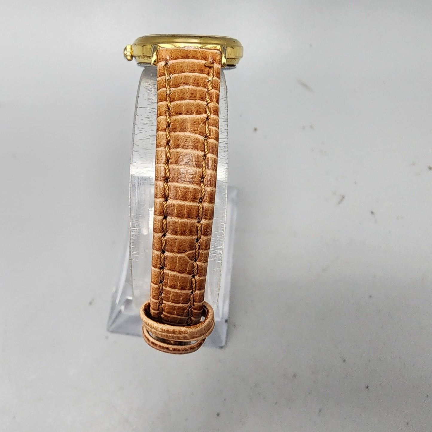 Vintage Seiko Watch Women Gold Tone Black Dial Round 1N01-0E20 New Battery