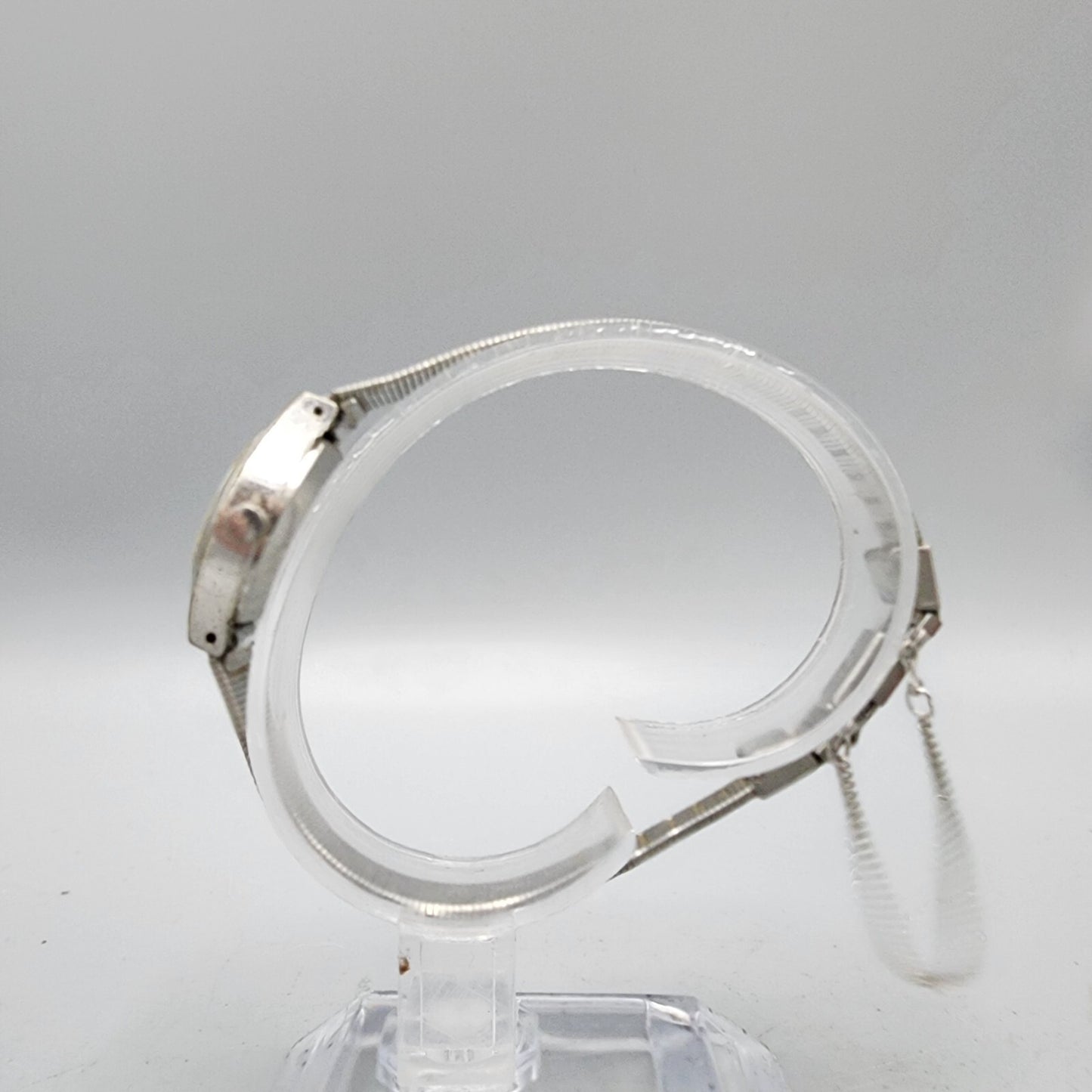 VTG Citizen CQ Watch Women 20mm Silver Dial Silver Tone 4-830385 New Battery