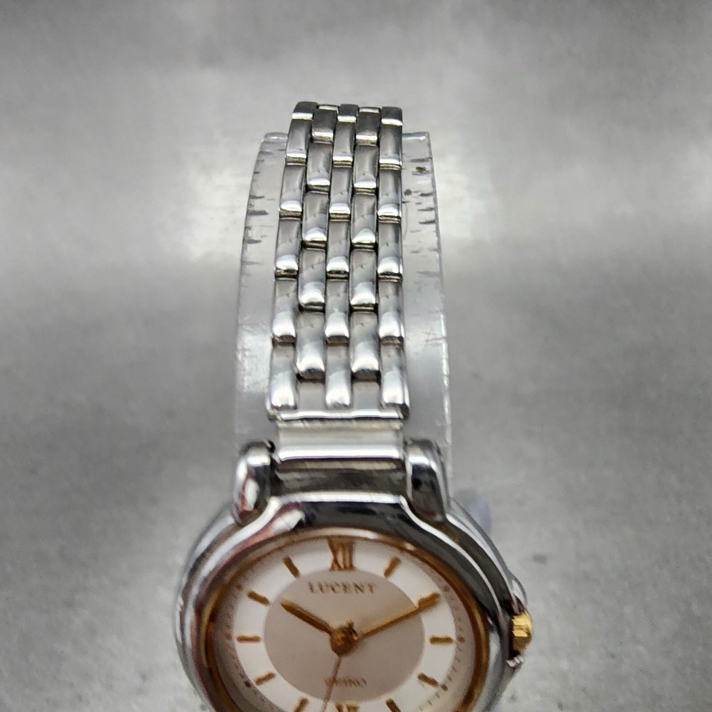 Seiko Lucent Watch Women 23mm White Dial Silver Tone Round 4N21-0610 New Battery