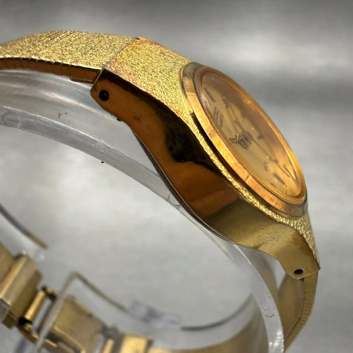 Seiko SX Watch Women 20mm Gold Dial Gold Tone Round 8Y21-0020 VTG New Battery3
