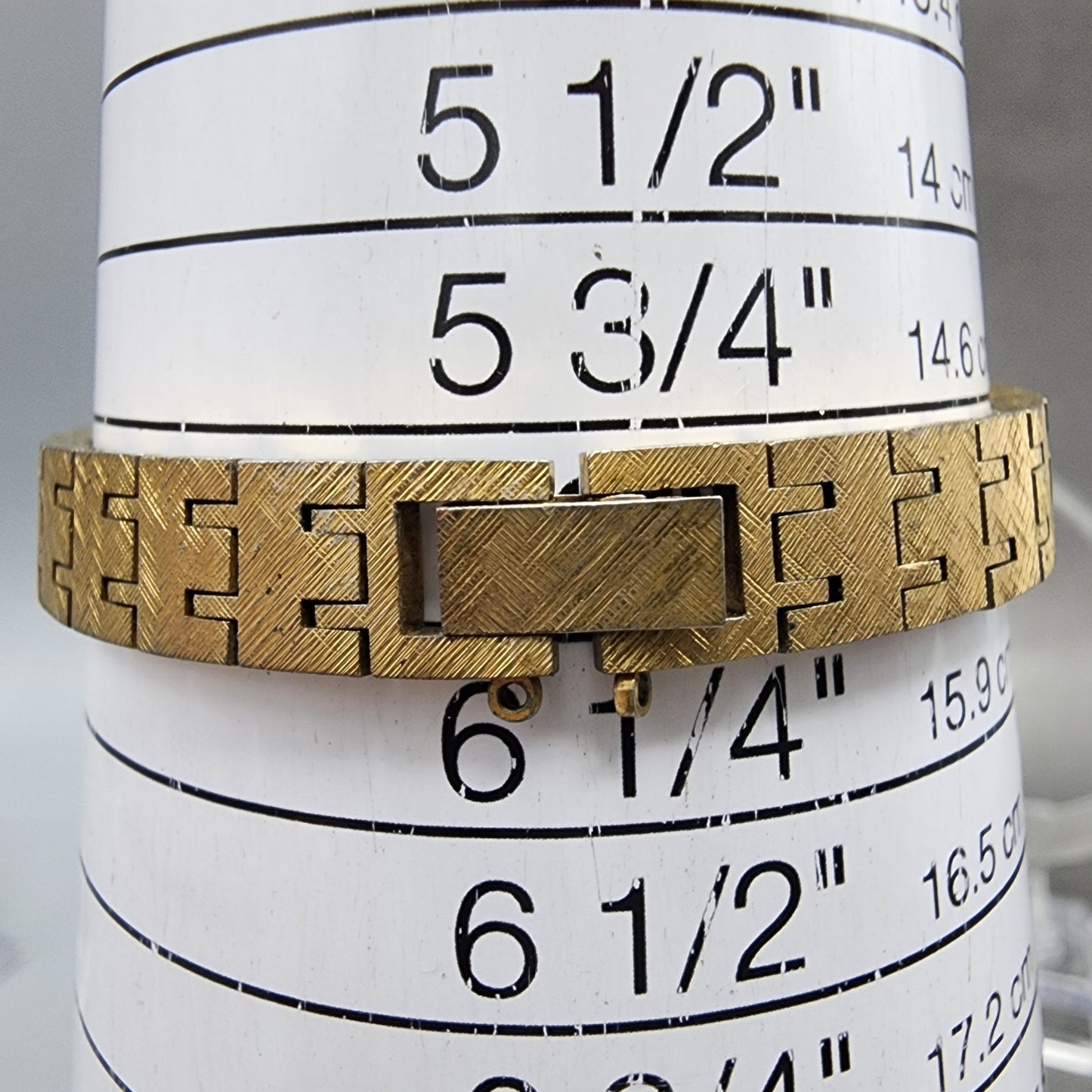 Citizen CQ Watch Women 18mm Champagne Dial Gold Tone 4752457 New Battery11