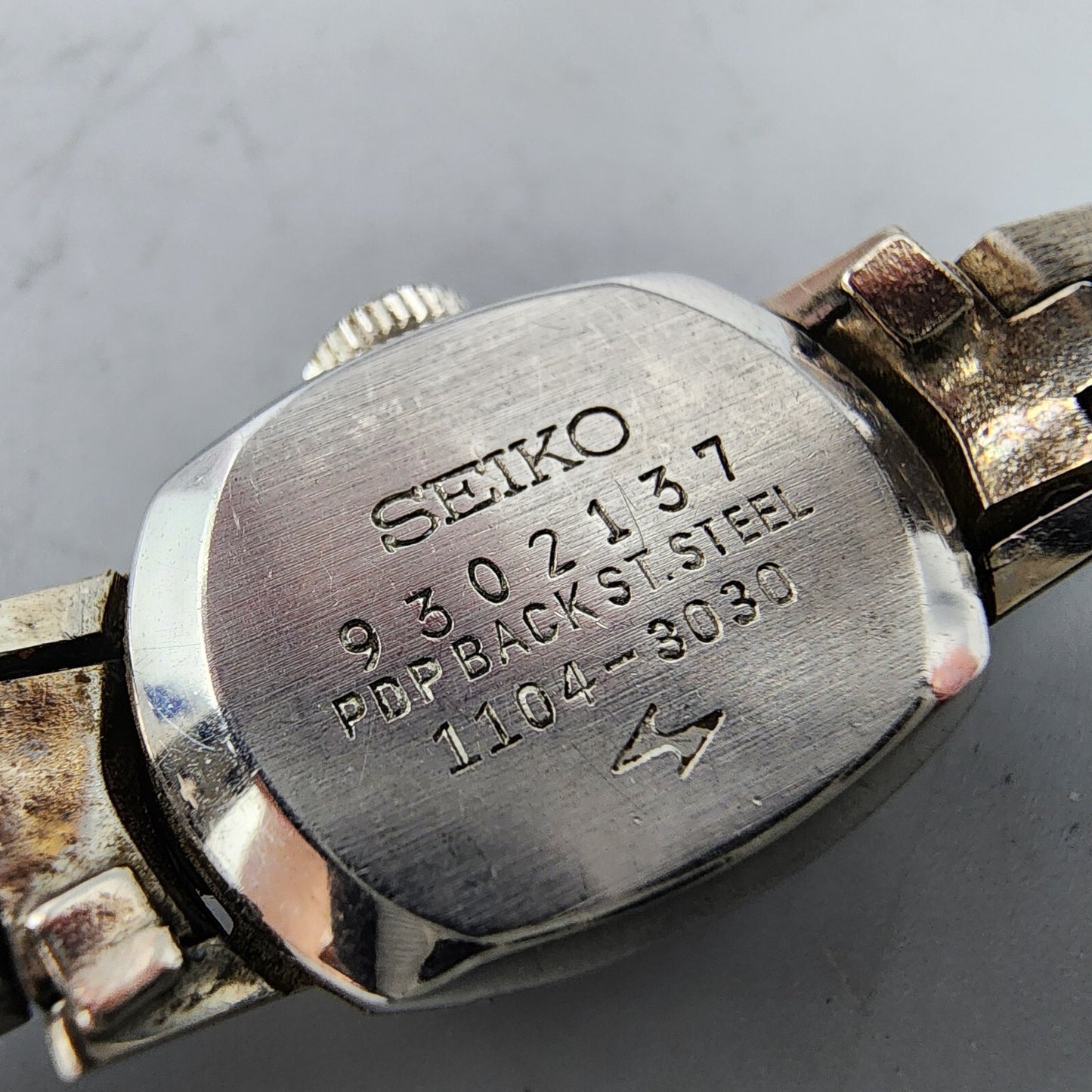 VTG Seiko Salvia Watch Women Palladium Plated Silver Dial 15mm Manual Wind Runs