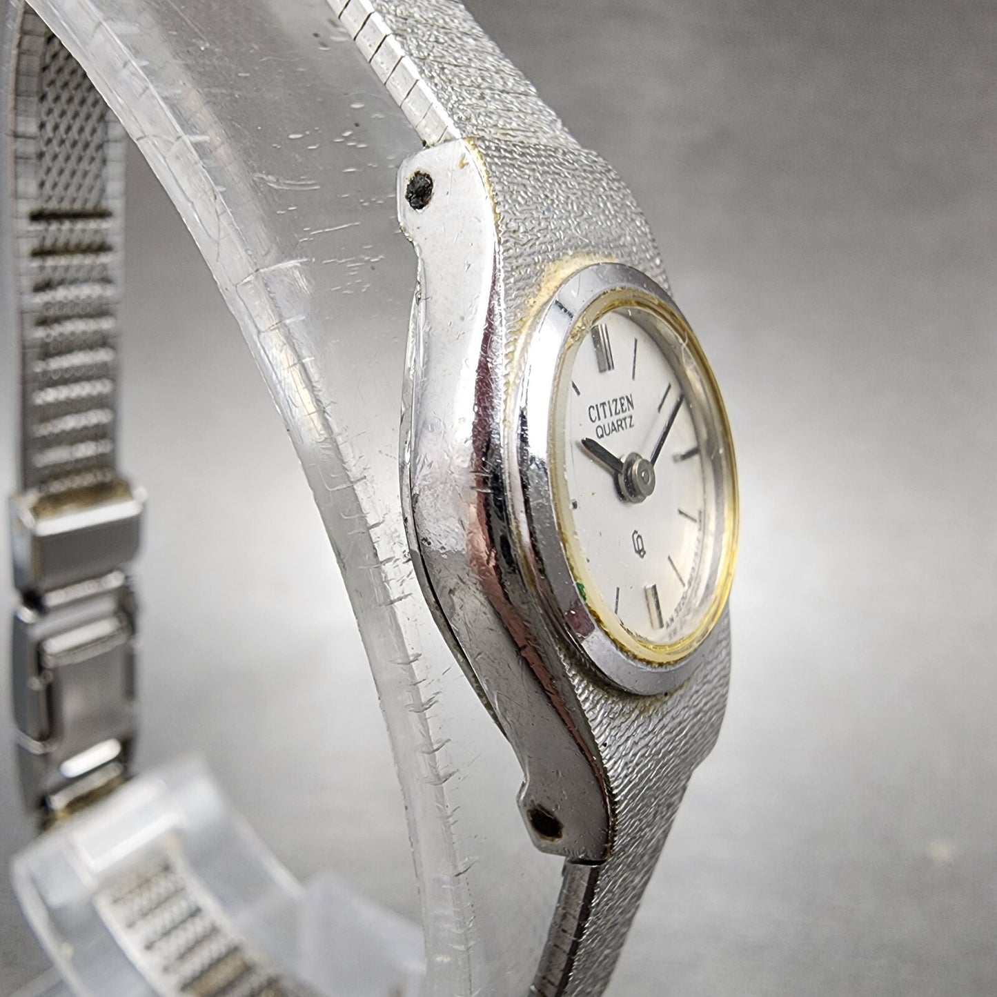 Citizen CQ Watch Women 17mm White Dial Silver Tone Round 3220-891244 New Batt