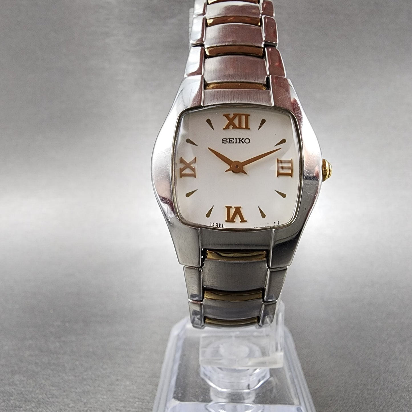 Seiko Watch Women 26mm White Dial Two Tone Rectangle 1N00-0JC0 New Battery