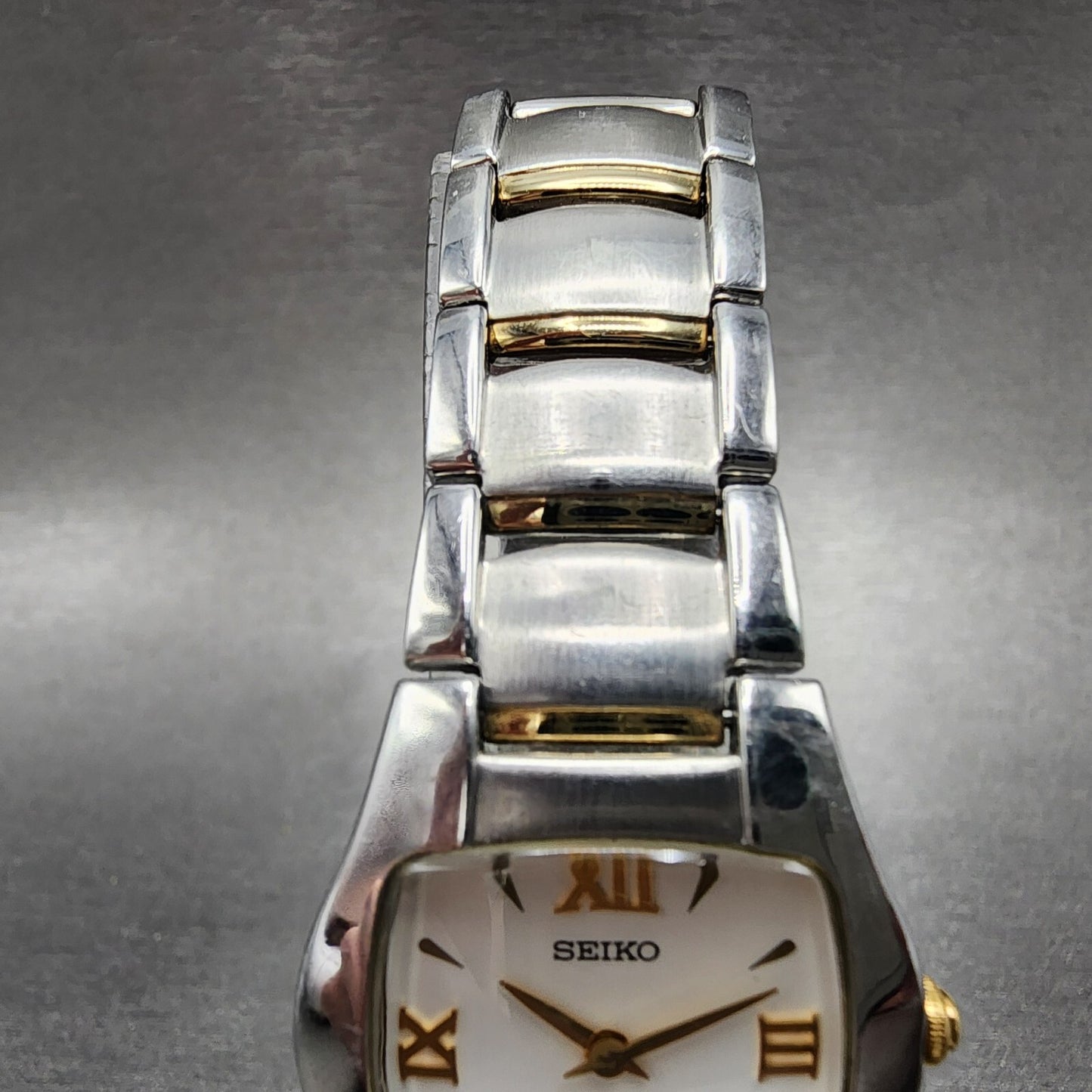 Seiko Watch Women 26mm White Dial Two Tone Rectangle 1N00-0JC0 New Battery