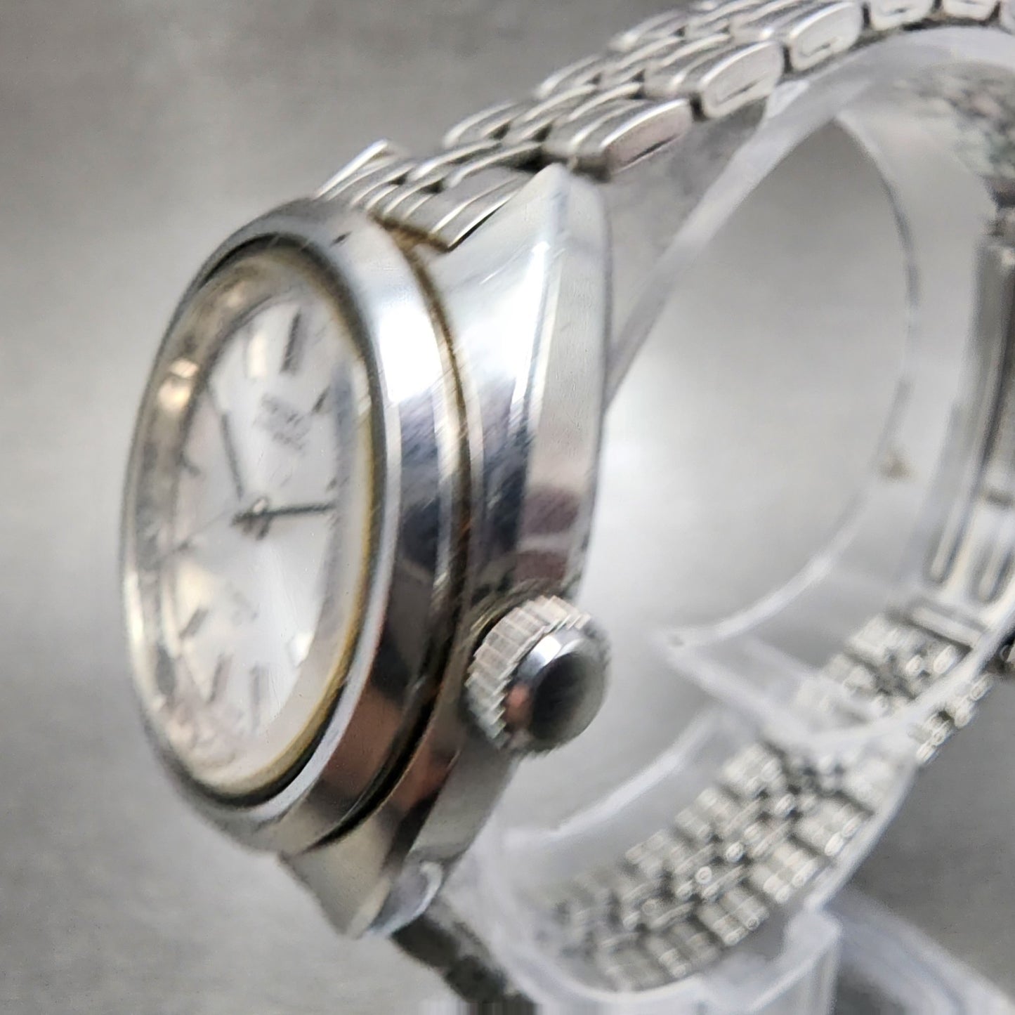Seiko Automatic Watch Women 25mm Silver Dial Silver Tone Date 2205-0420 Runs
