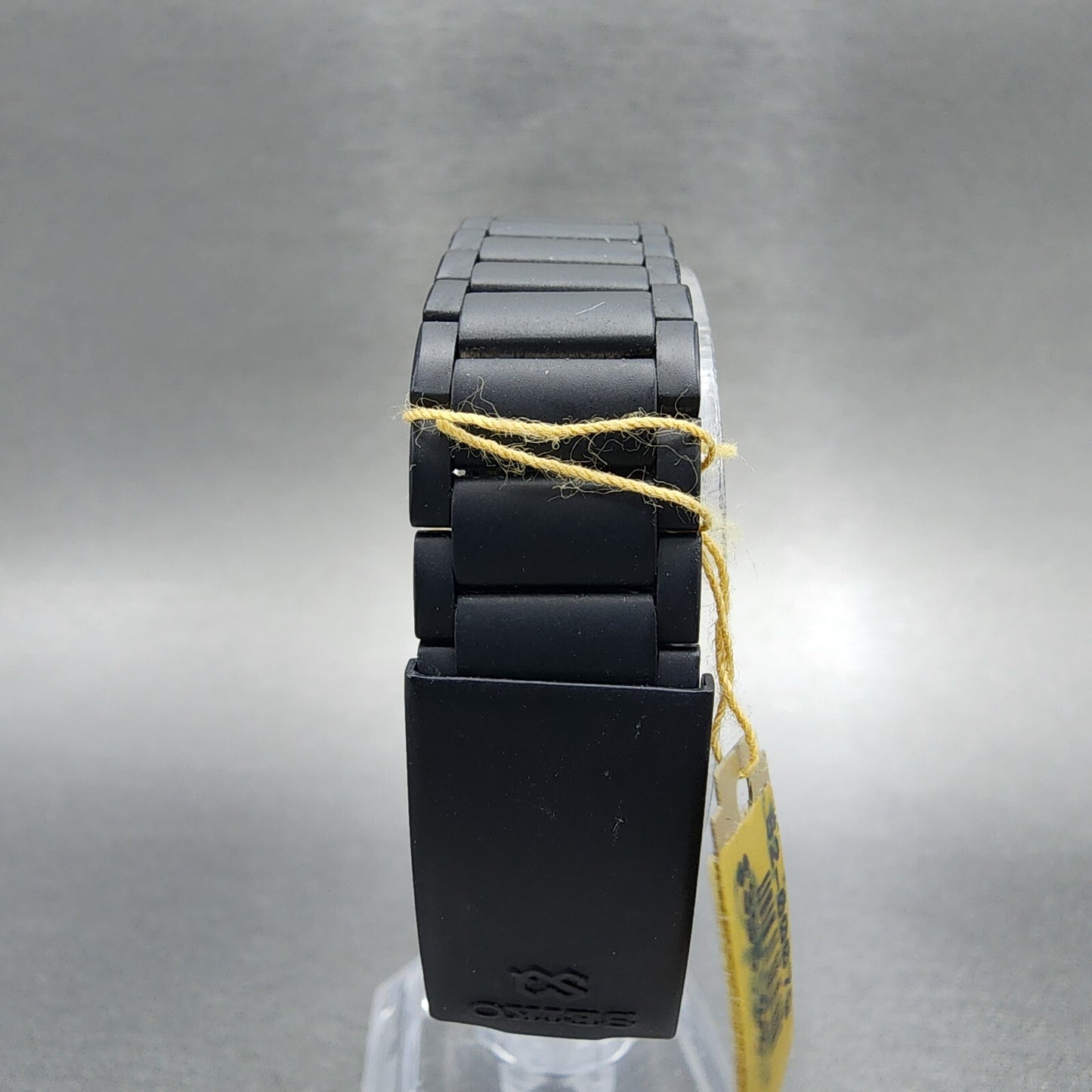 Seiko Sports 150 Watch Women 29mm Gold Dial Black Tone Daydate Round New Batt