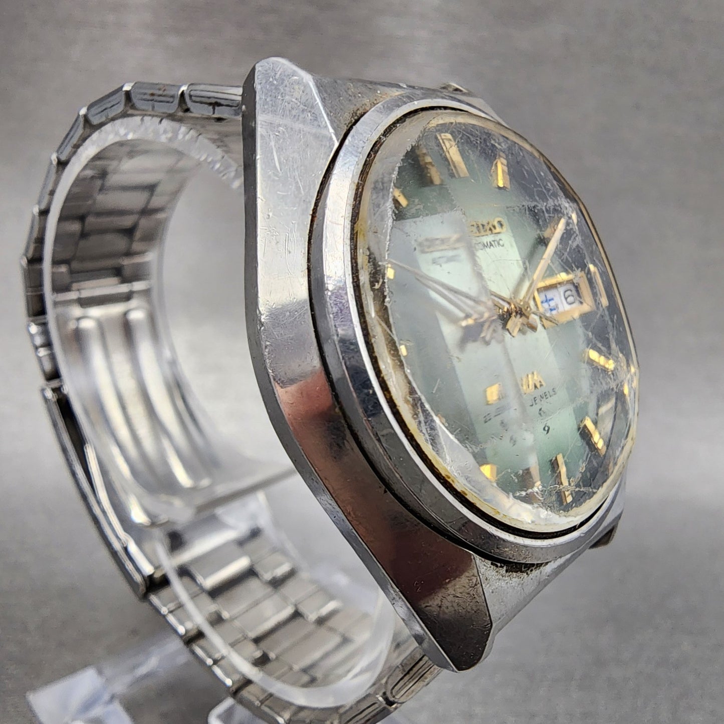 Seiko Lord Matic Watch Men 36mm Green Dial Silver Tone Daydate 5606-7310 Runs
