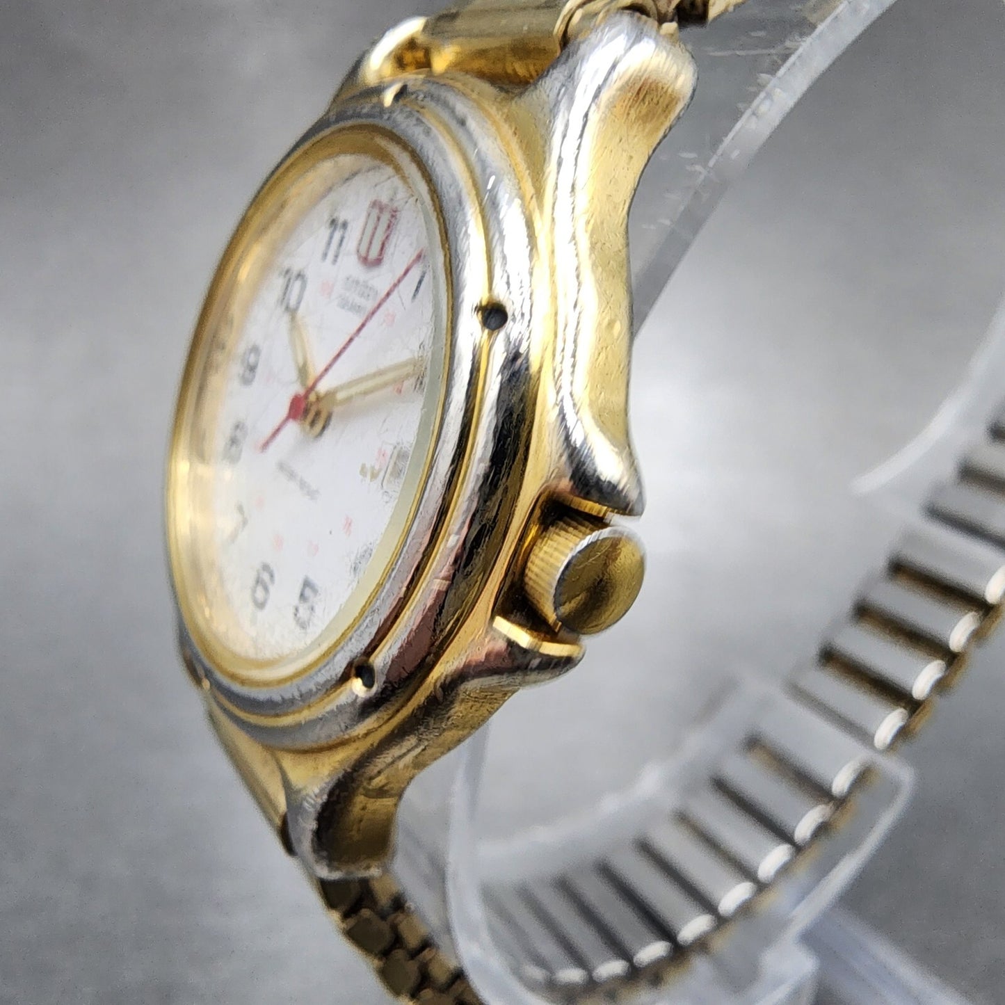 Citizen Watch Women White 27mm Dial Gold Tone Date Round 6010-S37668 New Battery