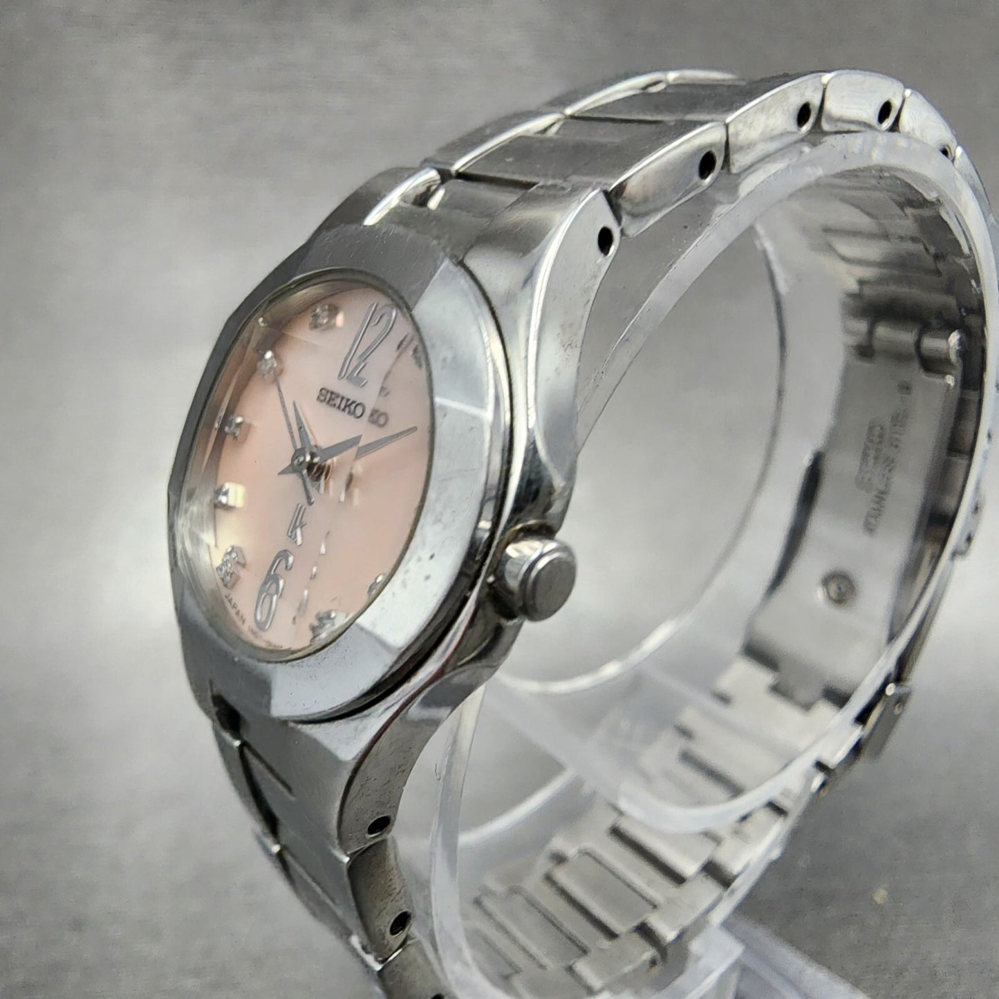 Seiko Lukia Watch Women 22mm MOP Dial Steel Round 1N01-0CA0 New Battery