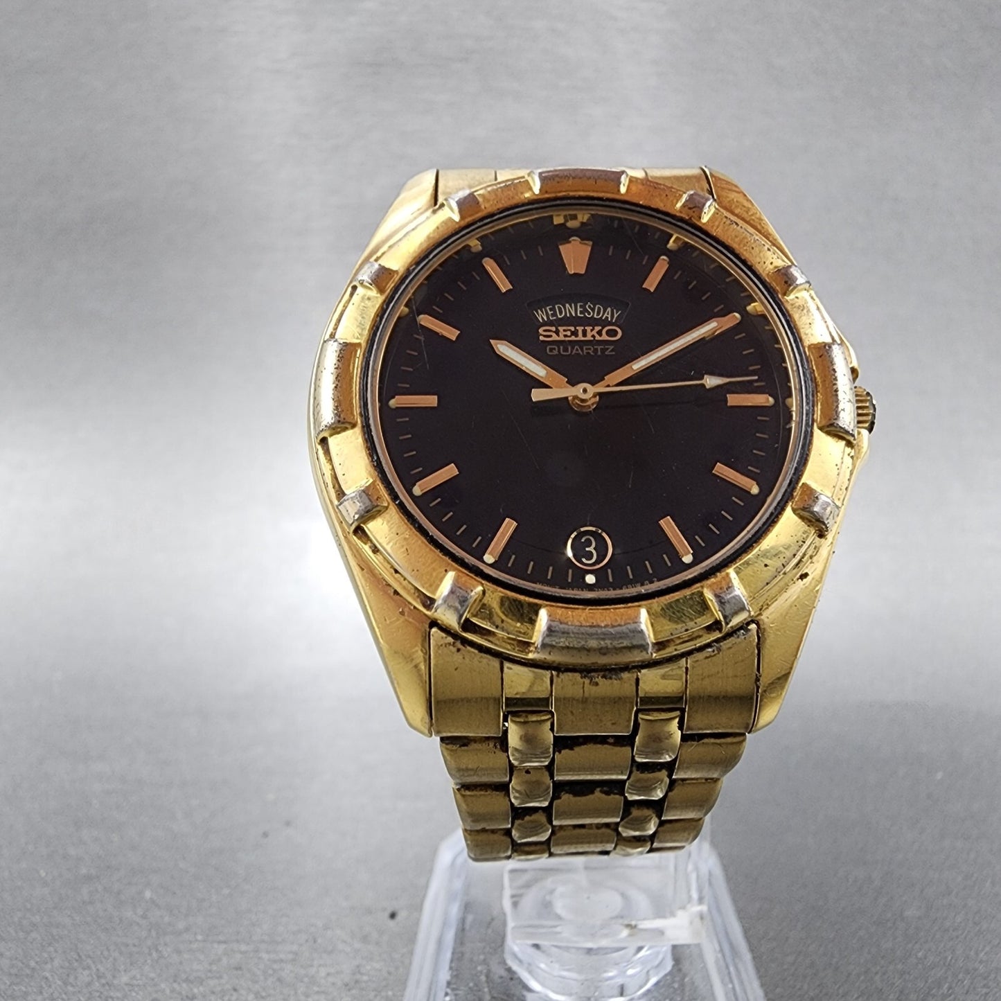 Seiko Watch Men 37mm Black Dial Gold Tone Daydate 7n43-6a79 New Battery