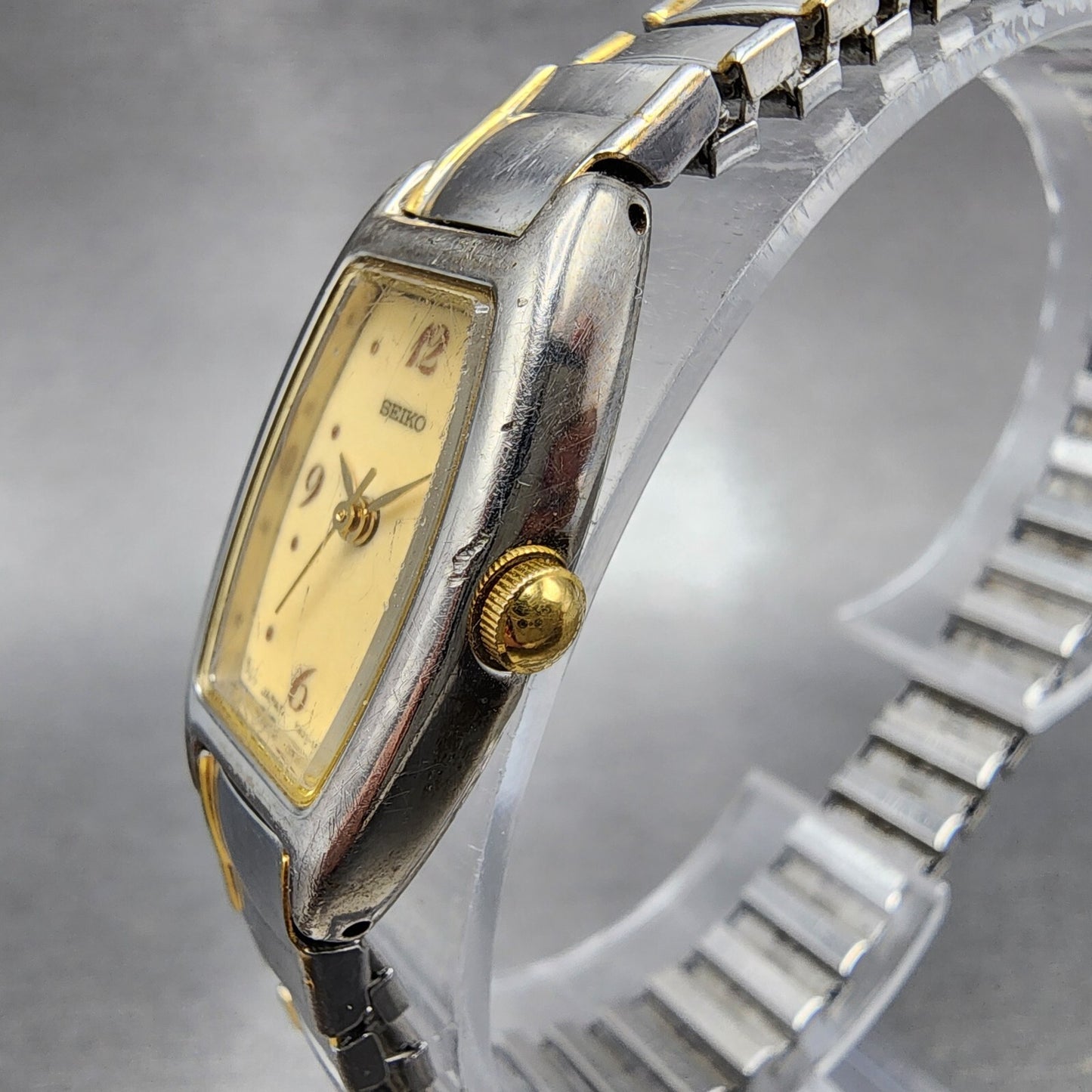 VTG Seiko Watch Women 16mm Cream Dial Silver Tone Rectangle 1N01-5B69 New Batt