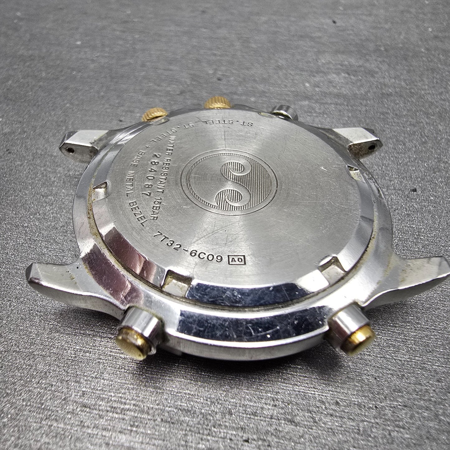 Seiko Sports 150 Chronograph Watch Men 40mm Gray Dial Two Tone Date Round PARTS13