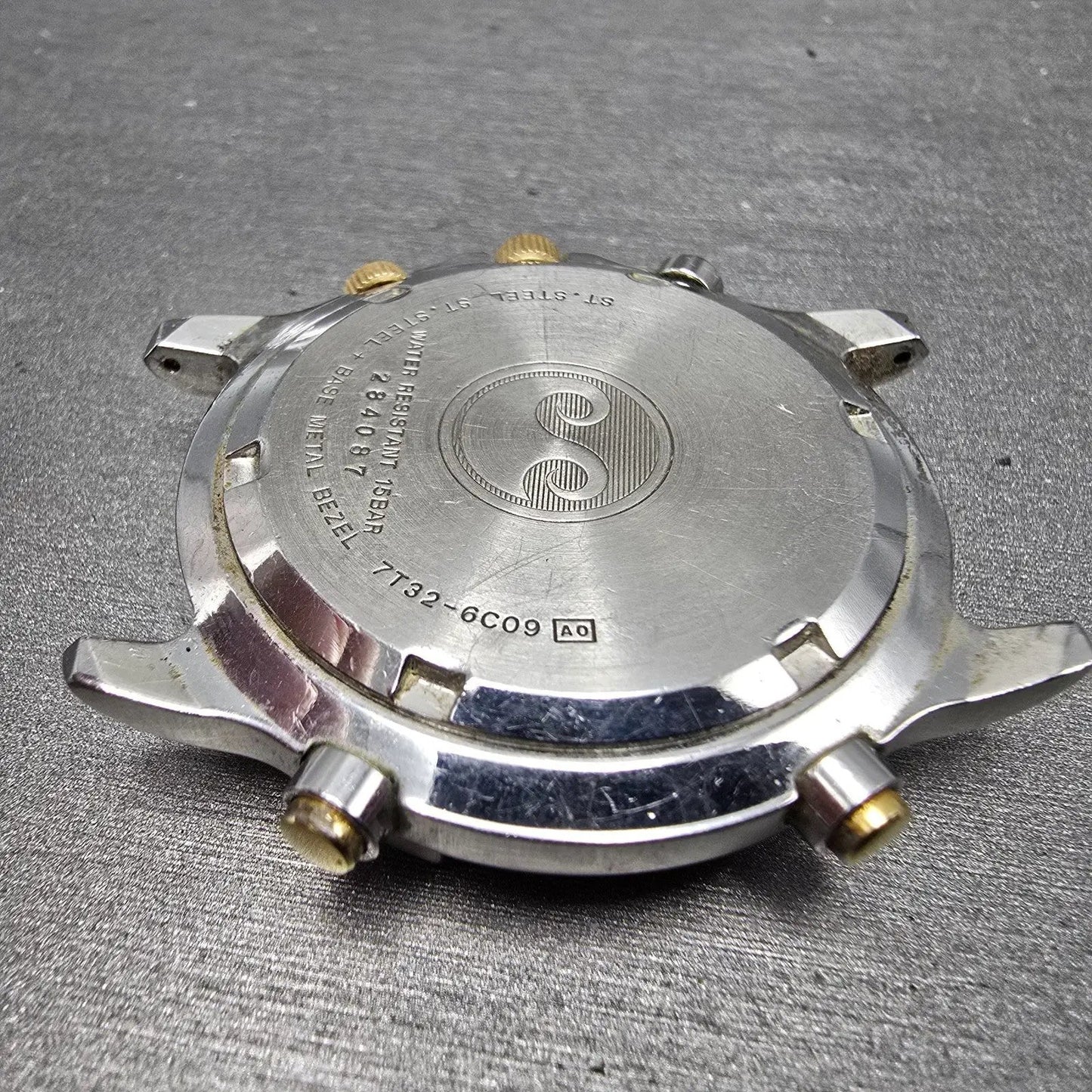 Seiko Sports 150 Chronograph Watch Men 40mm Gray Dial Two Tone Date Round PARTS13