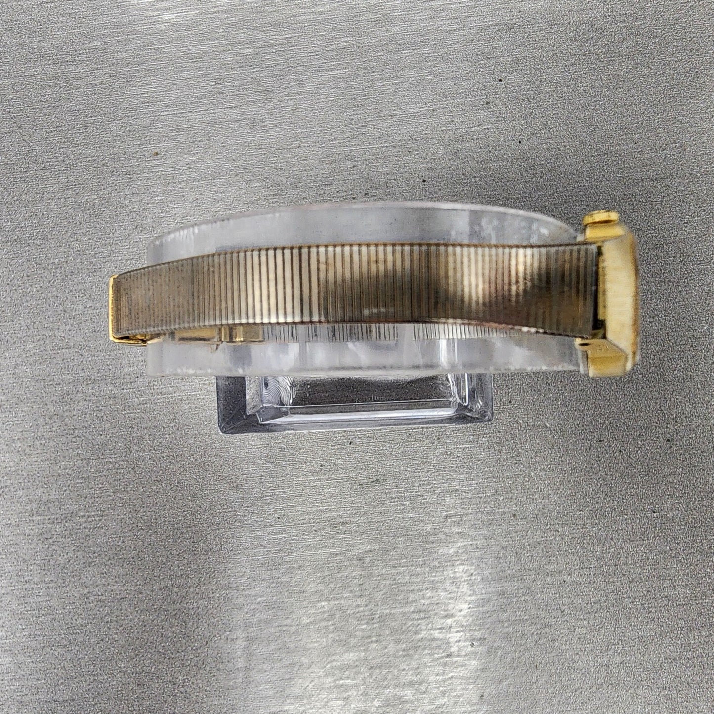 VTG Bulova Watch Women 17mm Cream Dial Gold Tone Round 83390 New Battery