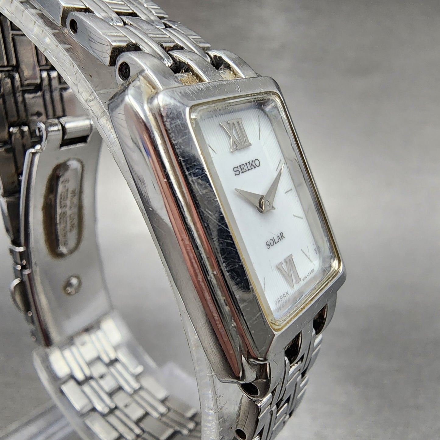 Seiko Solar Tank Watch Women 18mm White Dial Steel Rectangle V114-0AC0 Runs