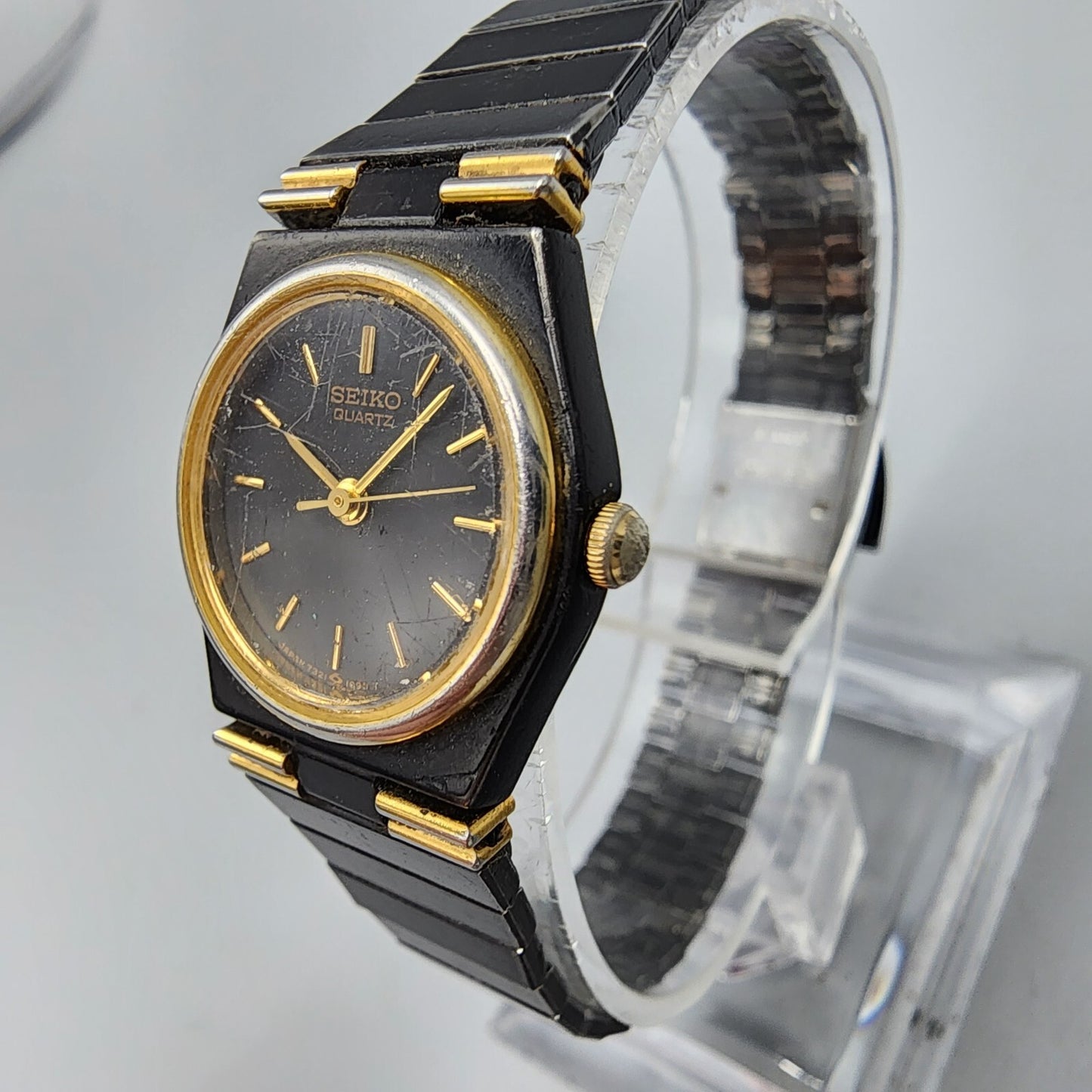 Vintage Seiko Watch Women Black Gold Tone Round 20mm 7321-0249 New Battery
