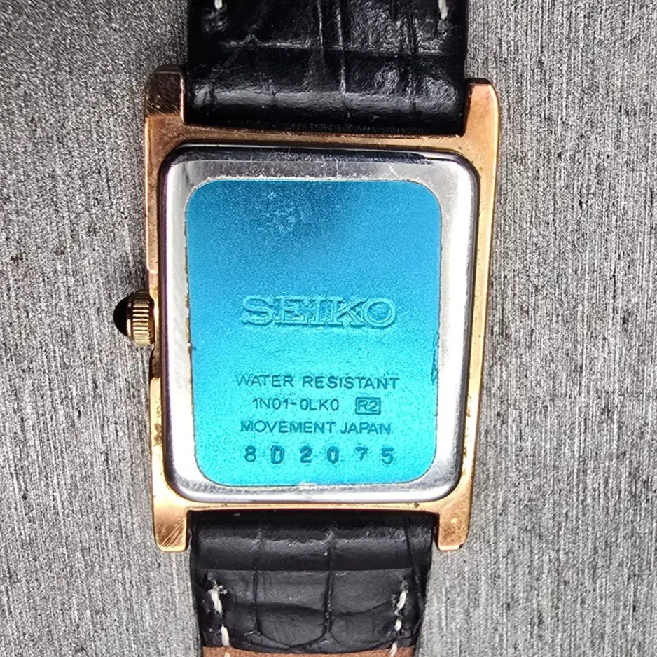 Seiko Tank Watch Women 18mm White Dial Gold Tone Rectangle 1N01-0LK0 New Battery10
