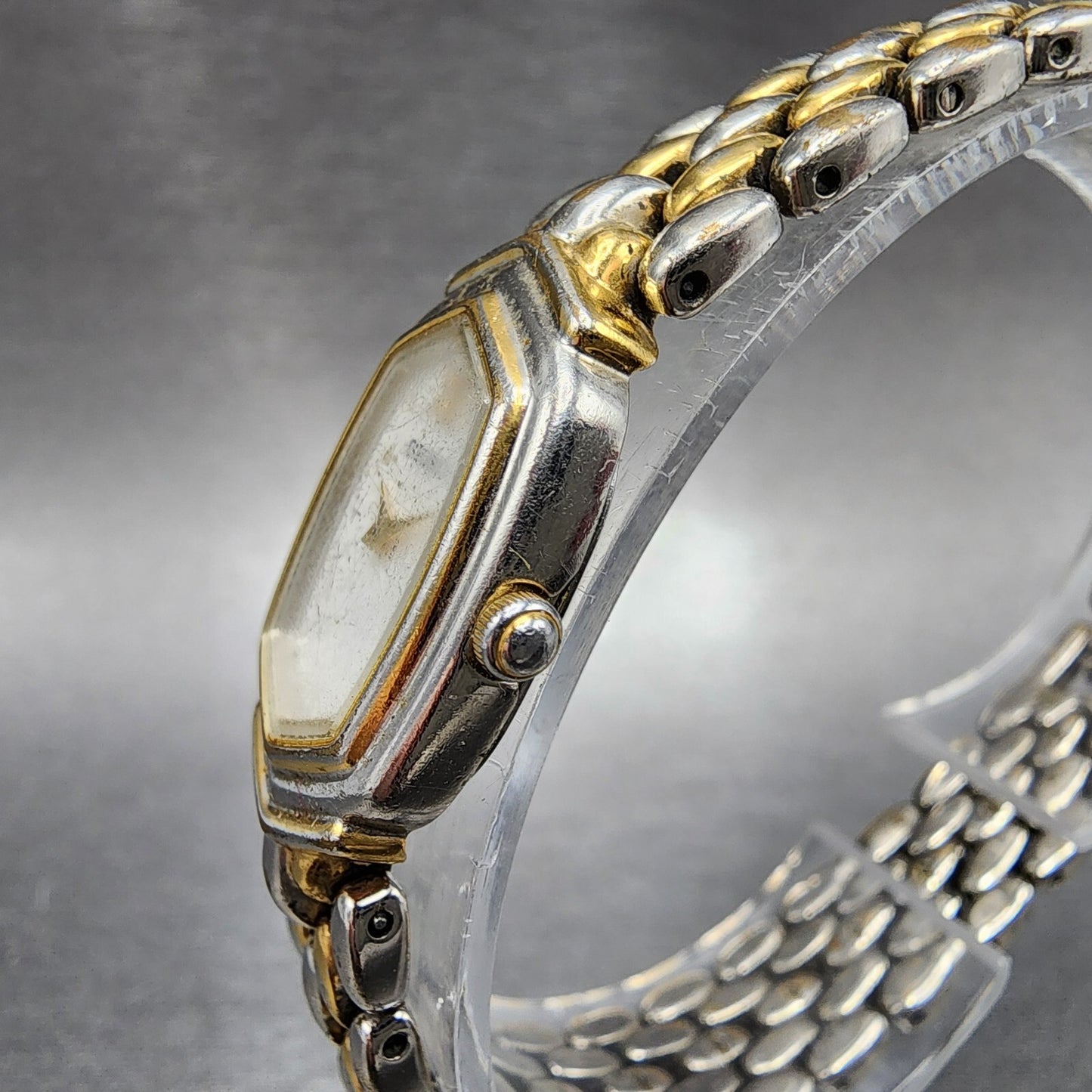 Seiko Watch Women 15mm White Dial Two Tone Y150-5m80 Hexagon New Battery