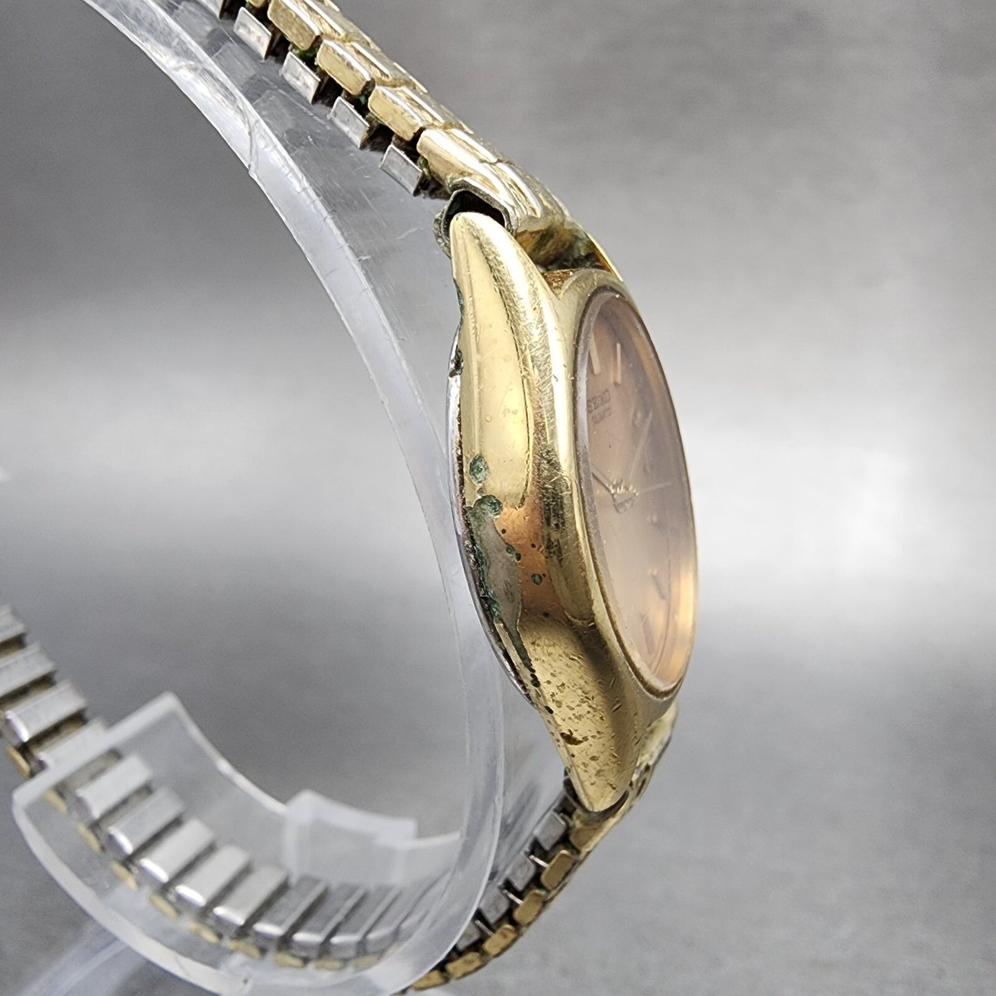 Seiko Watch Women 20mm Cream Dial Gold Tone Oval 3421-5019 New Battery vintage