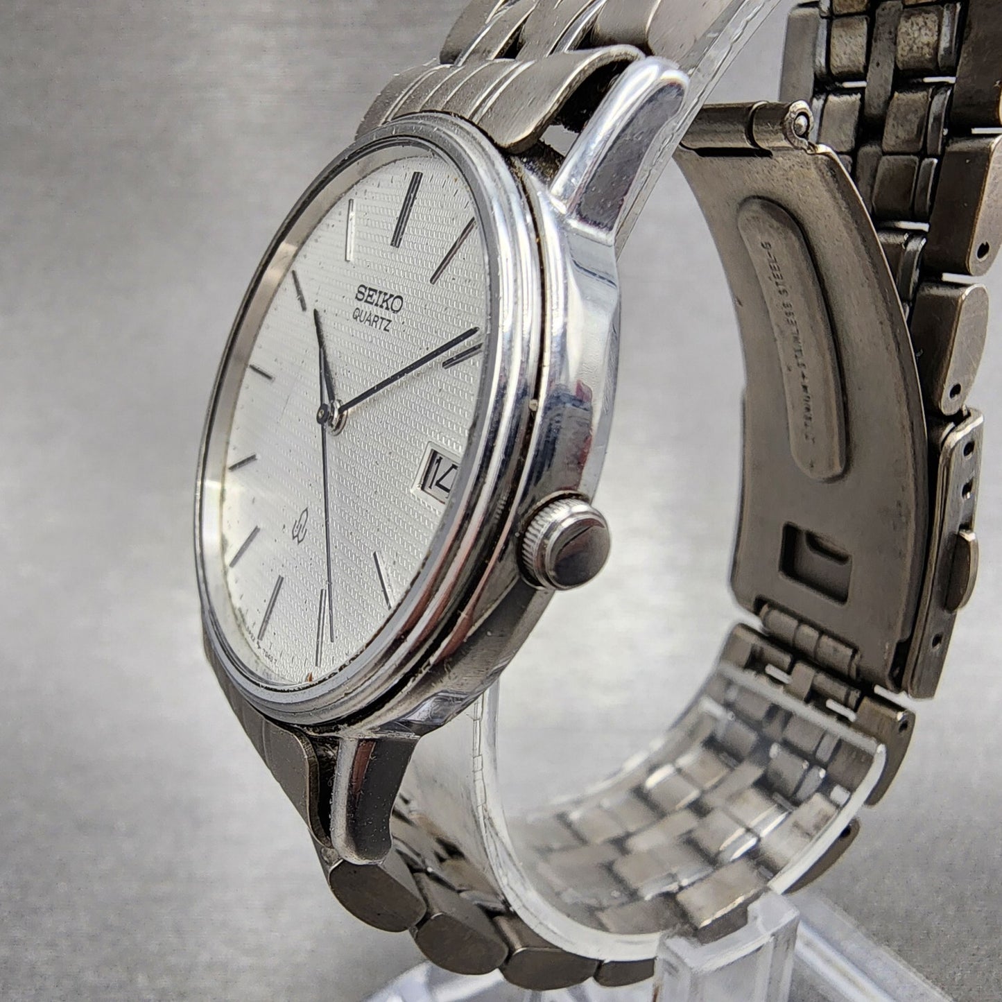 Seiko Watch Men 32mm Silver Dial Silver Tone Date Round 5932-7020 New Battery