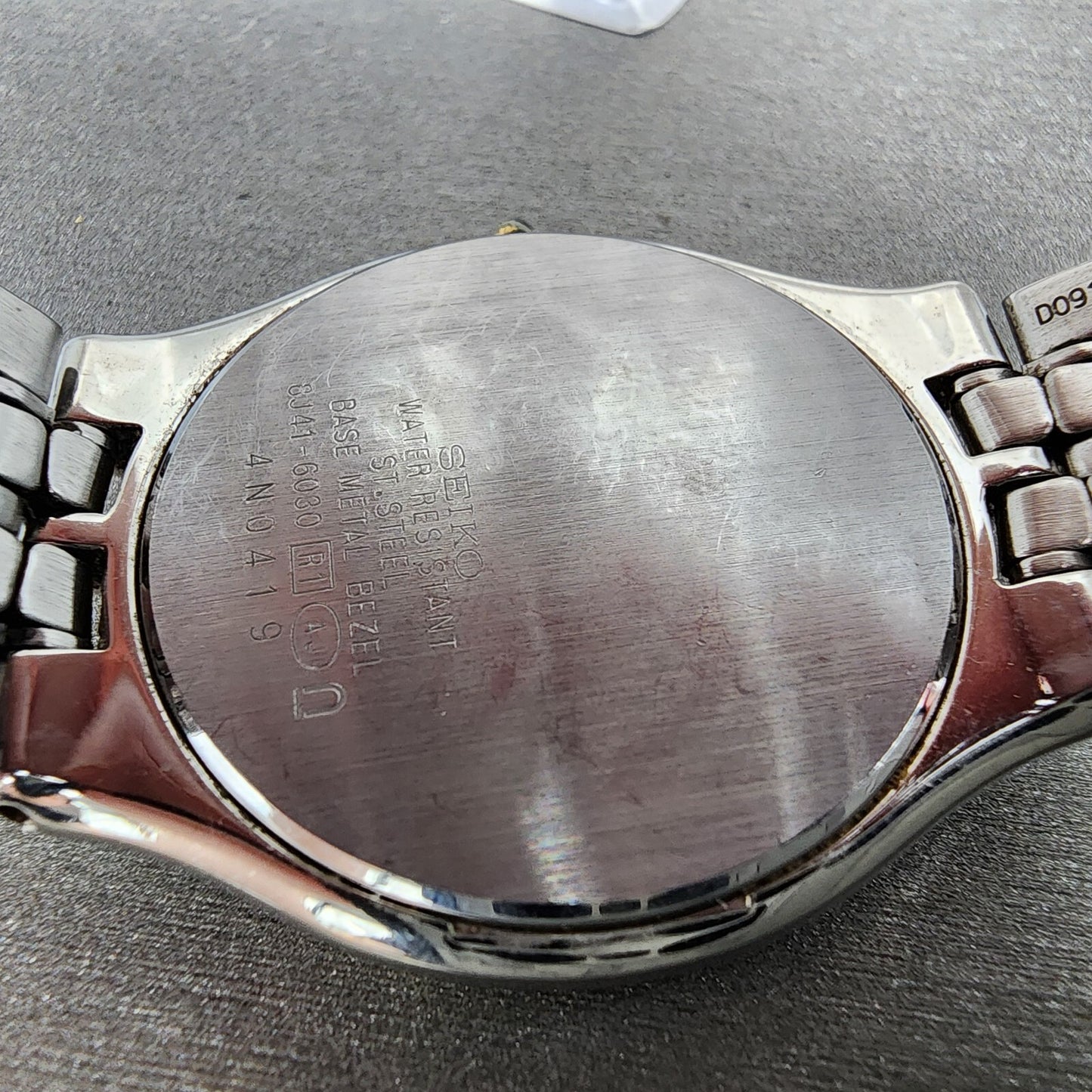 Seiko Dolce Watch Men 33mm White Dial Twotone Round 8j41-6030 New Battery