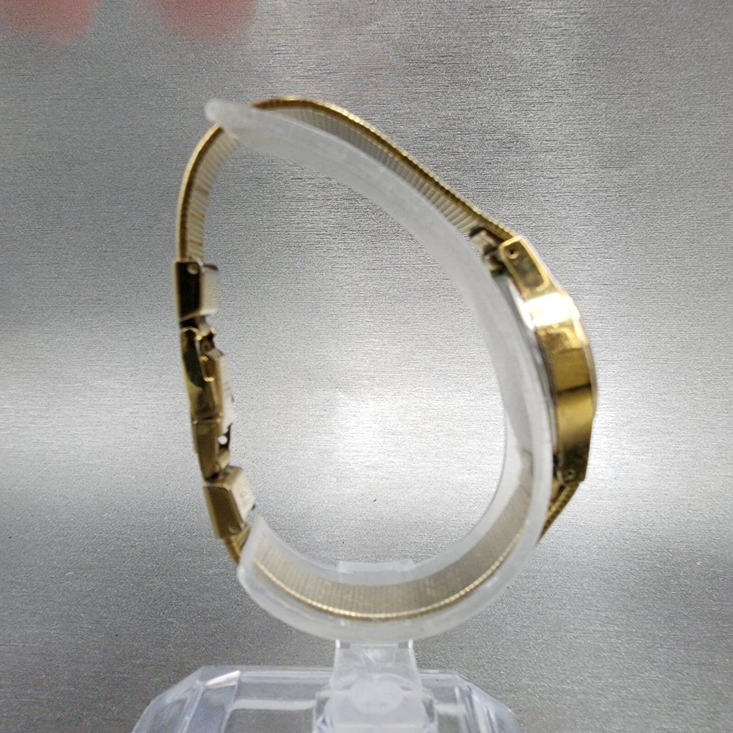 Seiko Watch Women 20mm Gold Dial Gold Tone Round 8Y21-0200 New Battery